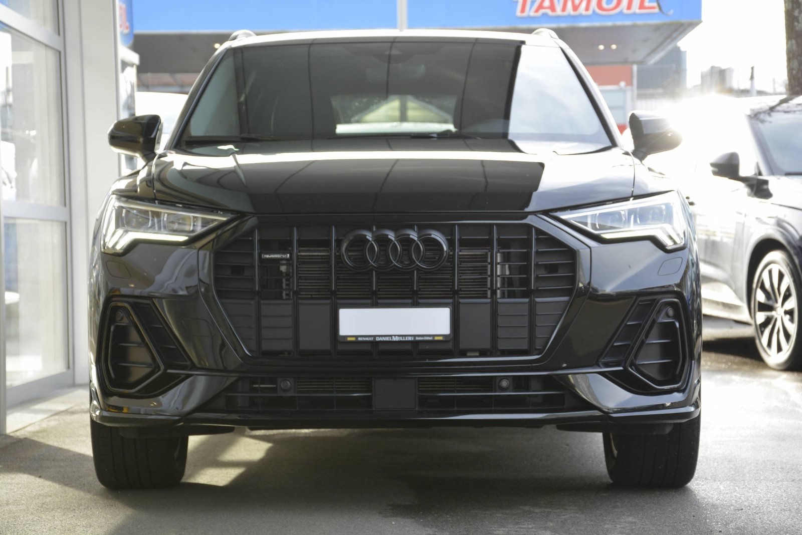 AUDI Q3 2.0 40 TFSI S Line Quattro 2.0, Petrol, Second hand / Used, Automatic - 2