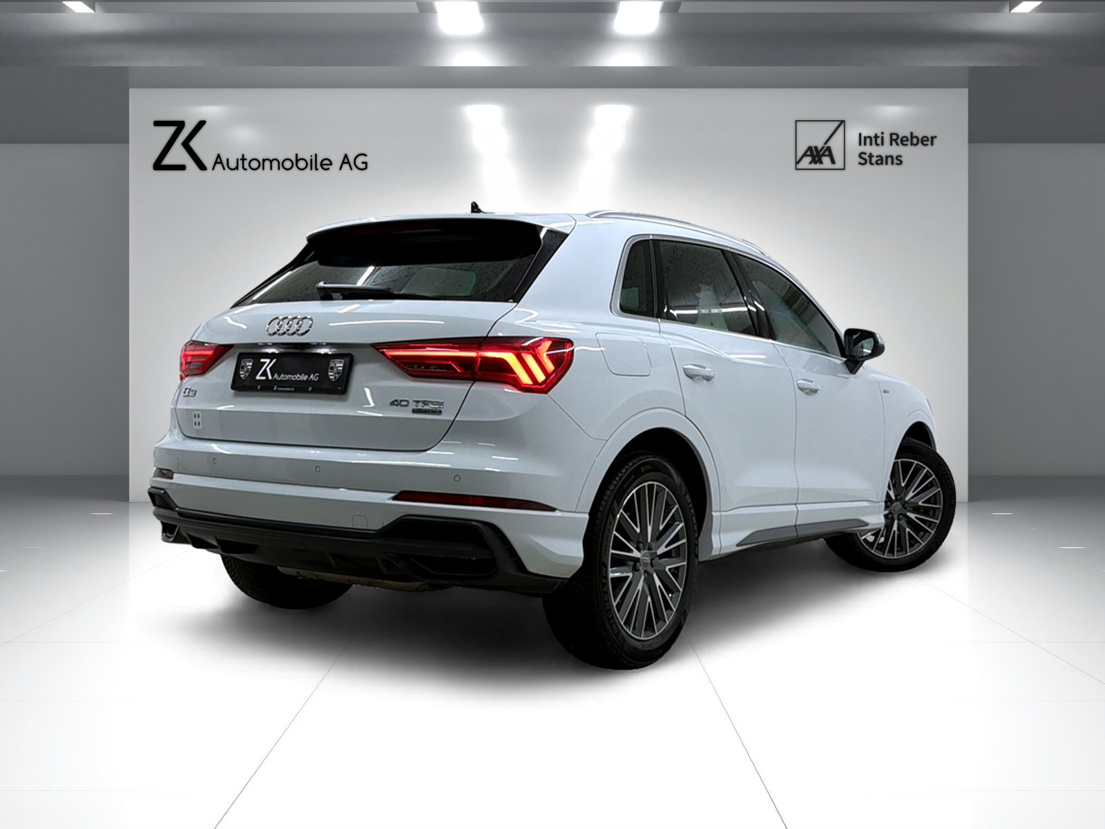 AUDI Q3 40 TFSI S line 190PS Gletscherweiss quattro S-tronic, Benzina, Occasioni / Usate, Automatico - 2