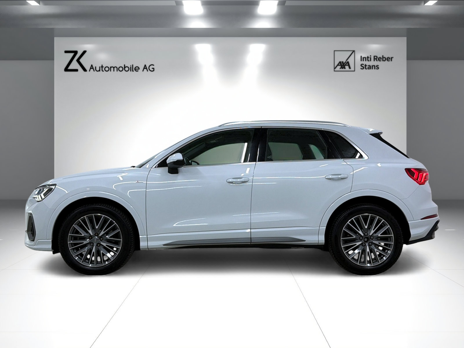 AUDI Q3 40 TFSI S line 190PS Gletscherweiss quattro S-tronic, Benzina, Occasioni / Usate, Automatico - 3