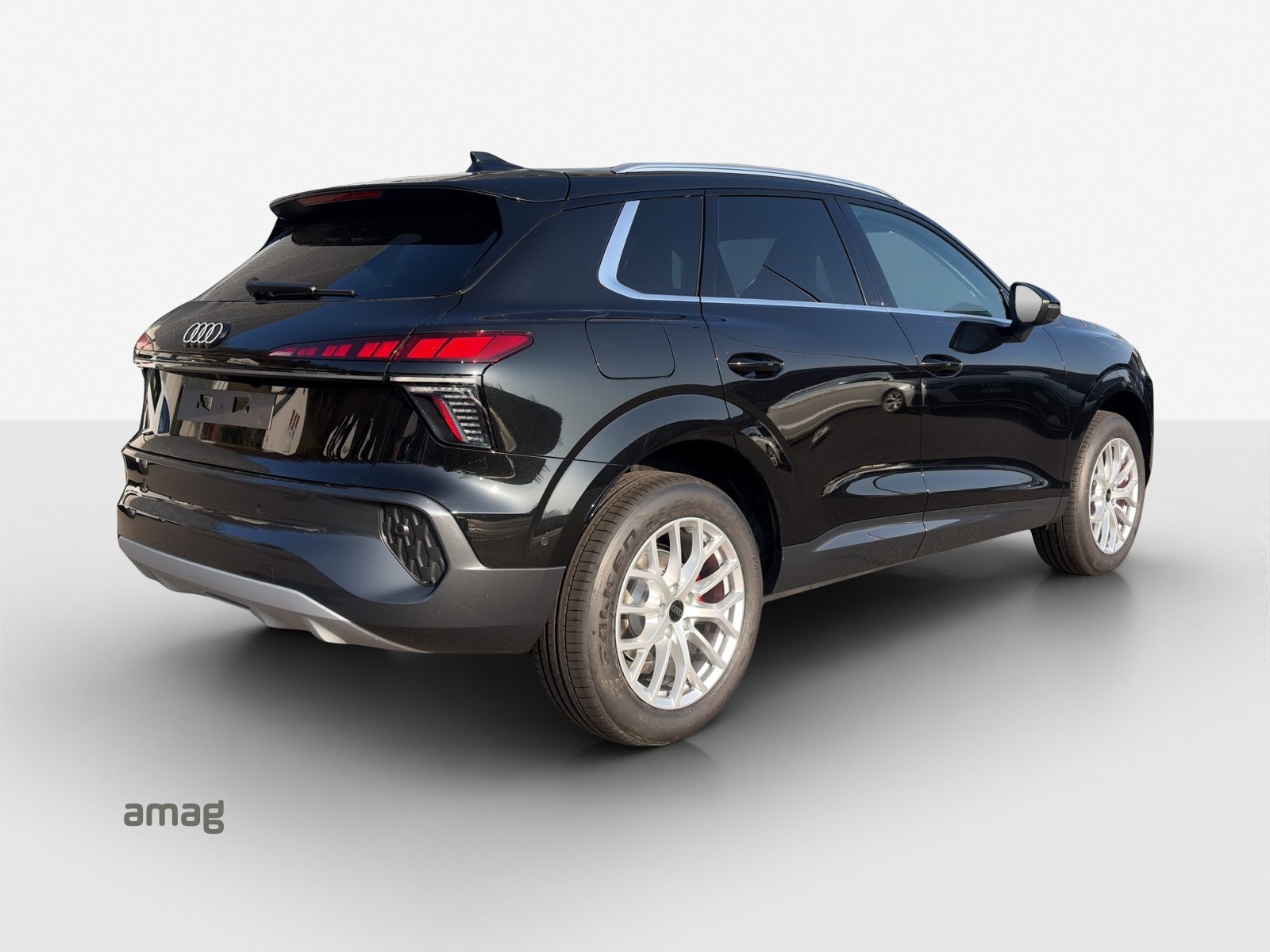 AUDI Q3 SUV TFSI 110 kW, Essence, Occasion / Utilisé, Automatique - 5