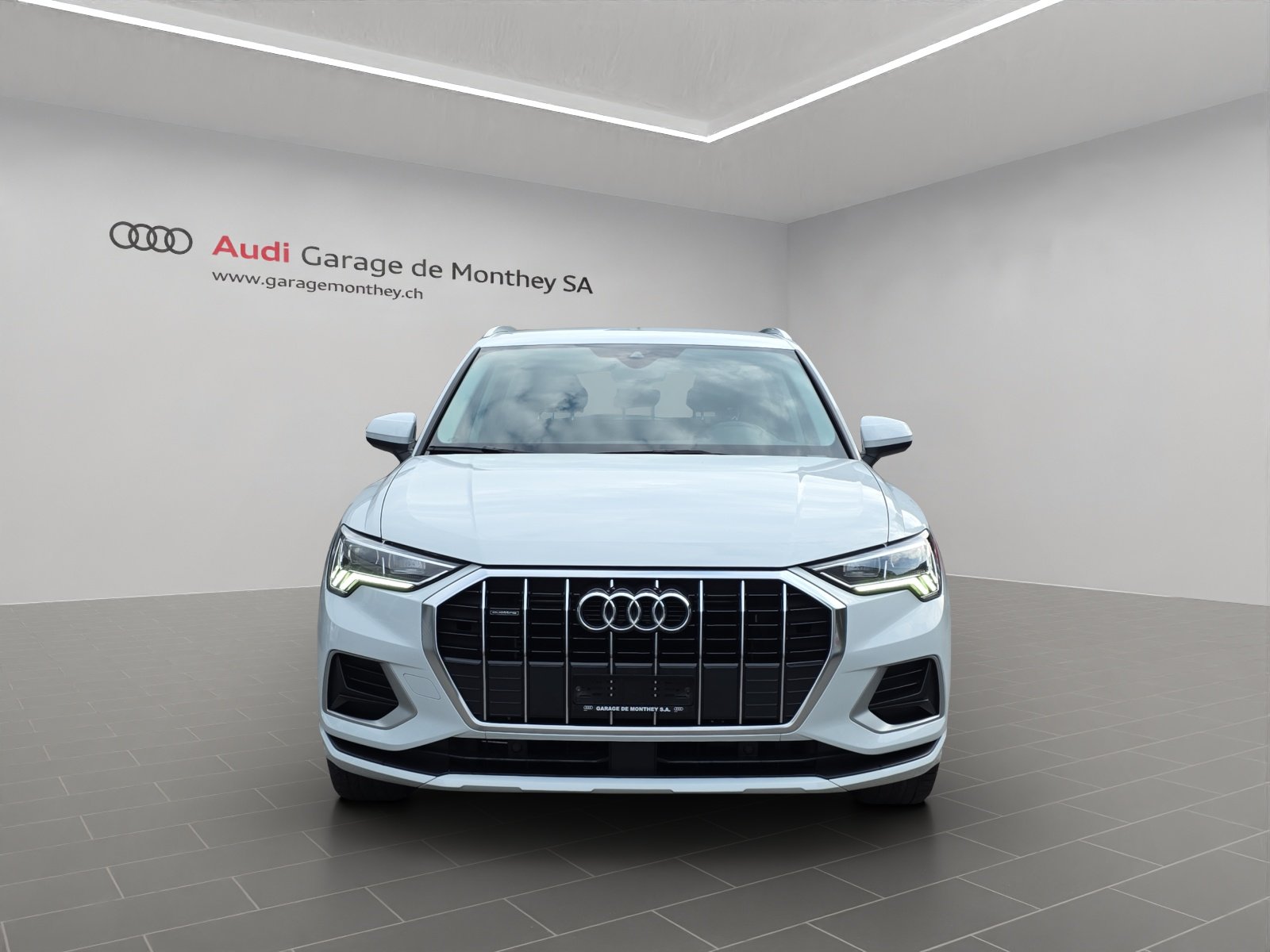AUDI Q3 45 TFSI quattro S-tronic, Petrol, Second hand / Used, Automatic - 2