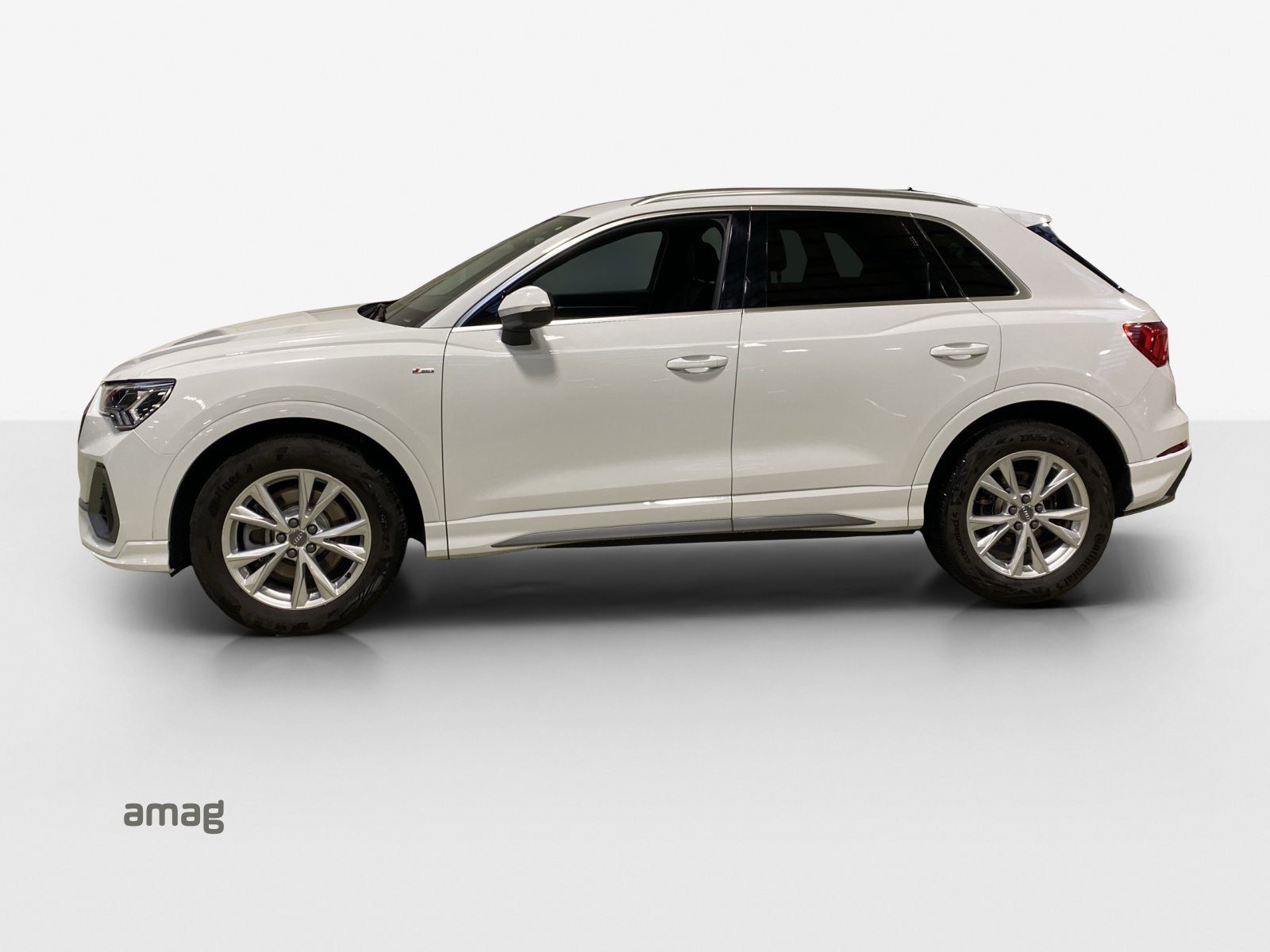 AUDI Q3 40 TDI S line, Diesel, Occasion / Utilisé, Automatique - 2