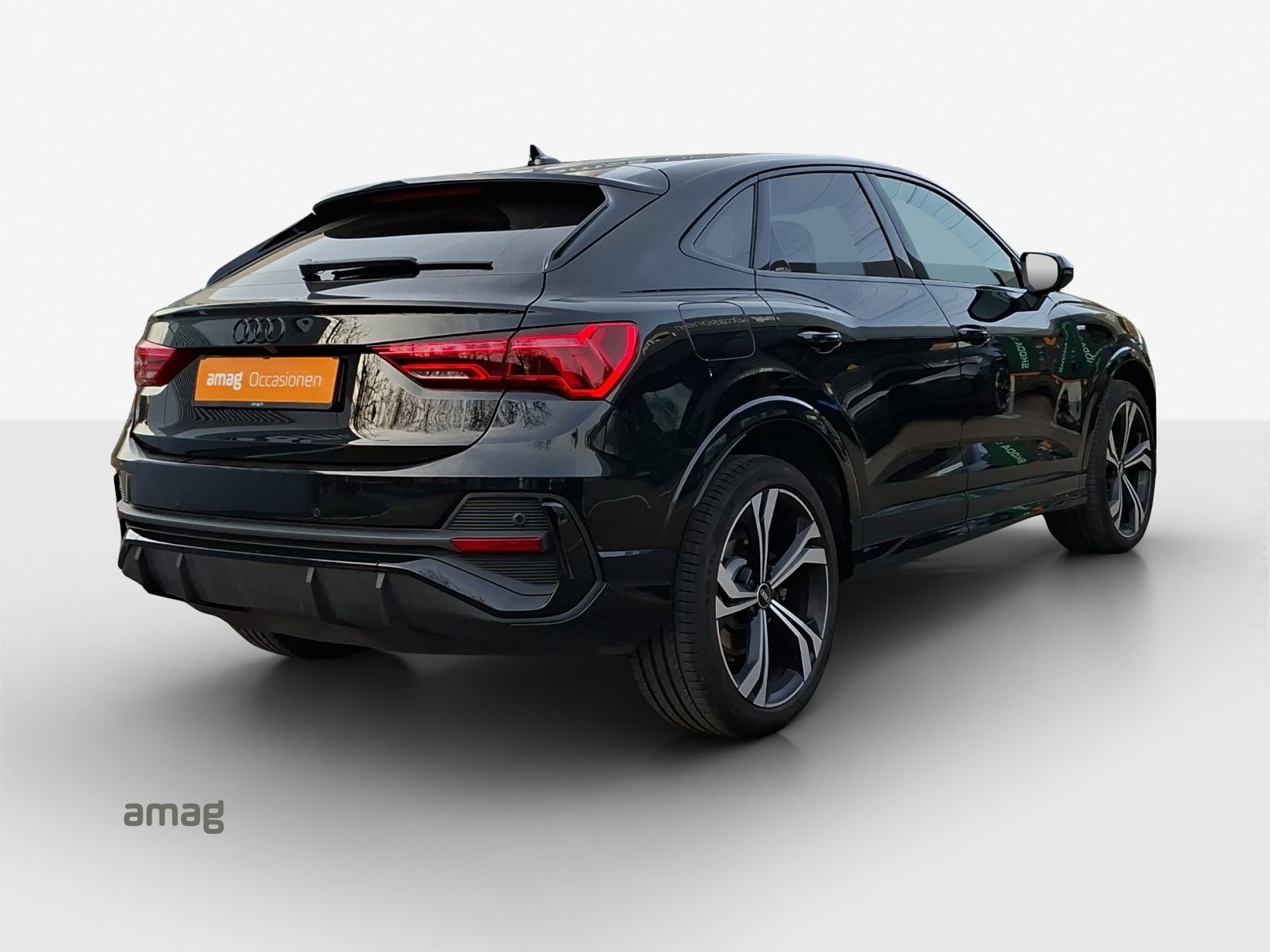 AUDI Q3 Sportback 40 TDI S line Attraction, Diesel, Occasion / Utilisé, Automatique - 5