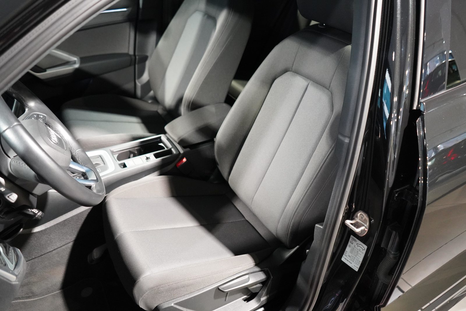 AUDI Q3 Sportback 1.5 35 TFSI S line S-Tronic, Mild-Hybrid Petrol/Electric, Second hand / Used, Automatic - 6