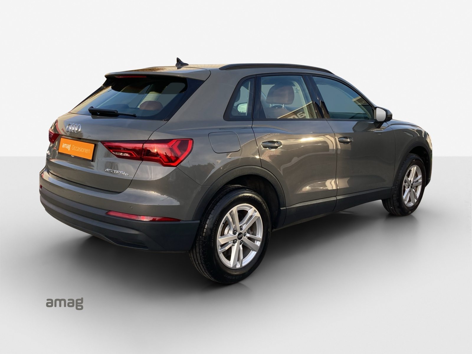 AUDI Q3 45 TFSI e, Voll-Hybrid Benzin/Elektro, Occasion / Gebraucht, Automatik - 6