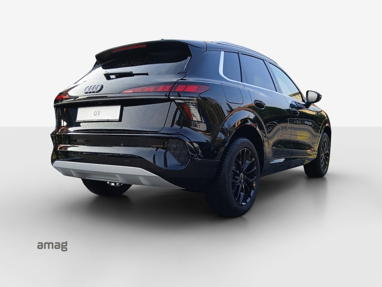 AUDI Q3 SUV TFSI 110 kW, Benzin, Occasion / Gebraucht, Automatik - 5