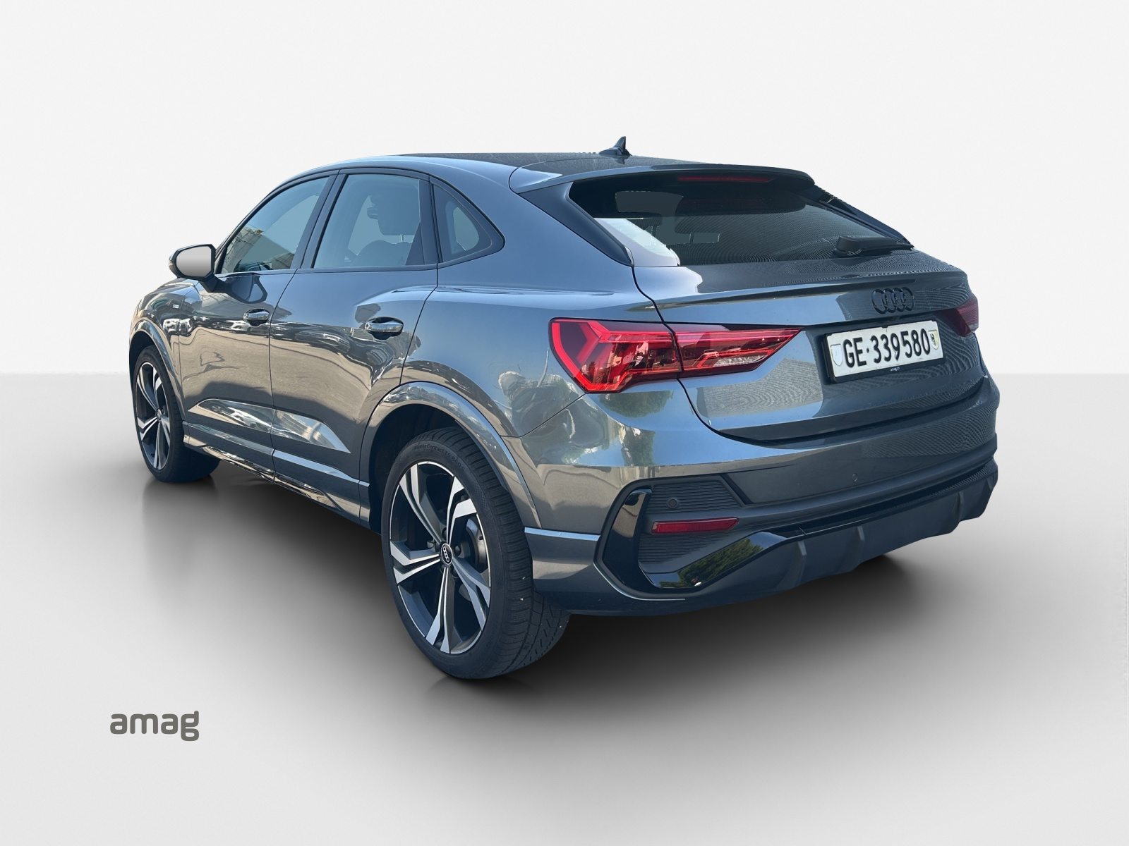 AUDI Q3 Sportback 45 TFSI S line, Benzin, Occasion / Gebraucht, Automatik - 3