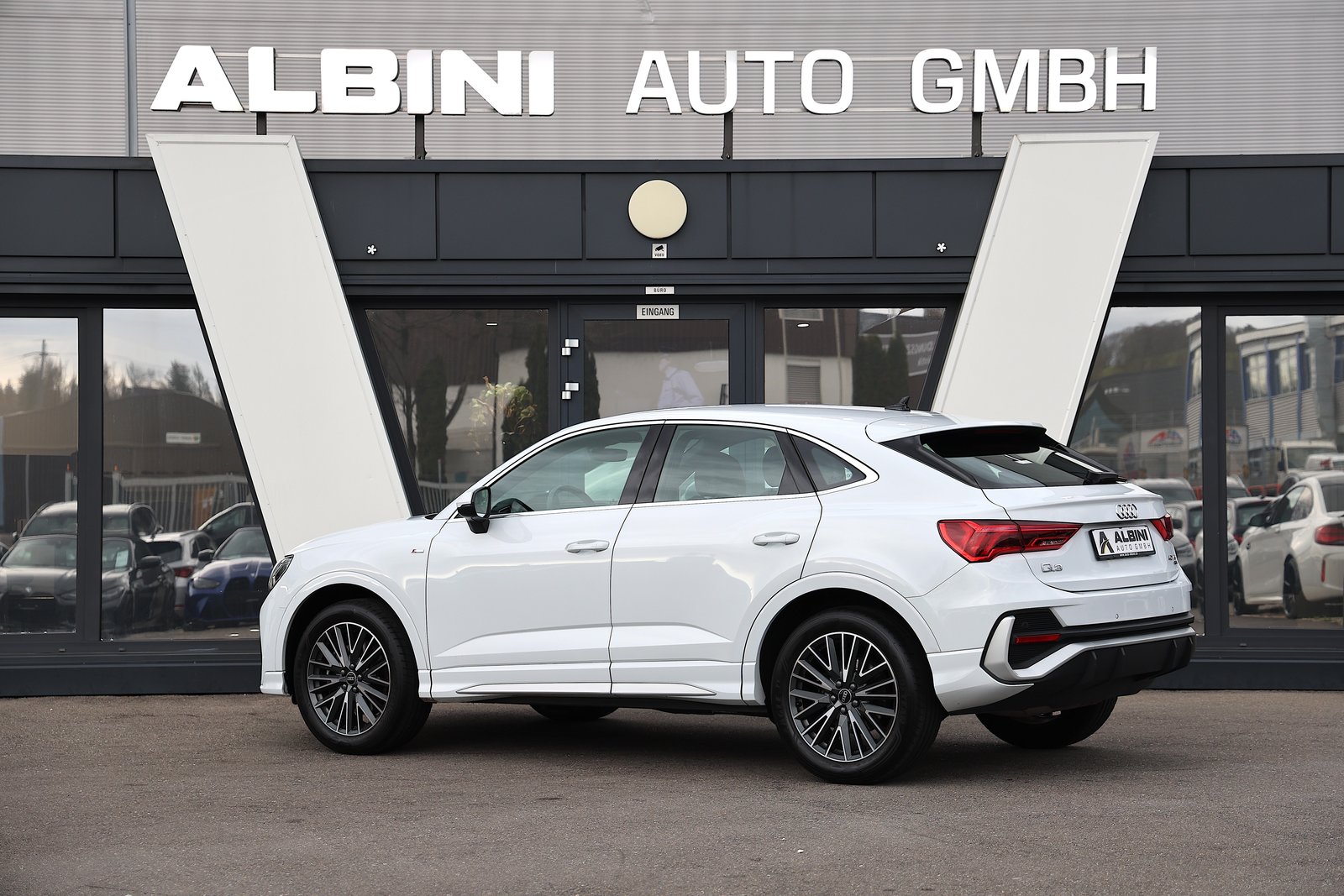 AUDI Q3 Sportback 40 TFSI S-LINE quattro S-tronic, Petrol, Second hand / Used, Automatic - 4