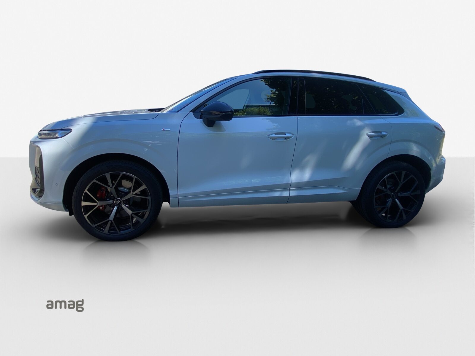 AUDI Q3 SUV TFSI 195 kW, Benzin, Occasion / Gebraucht, Automatik - 2