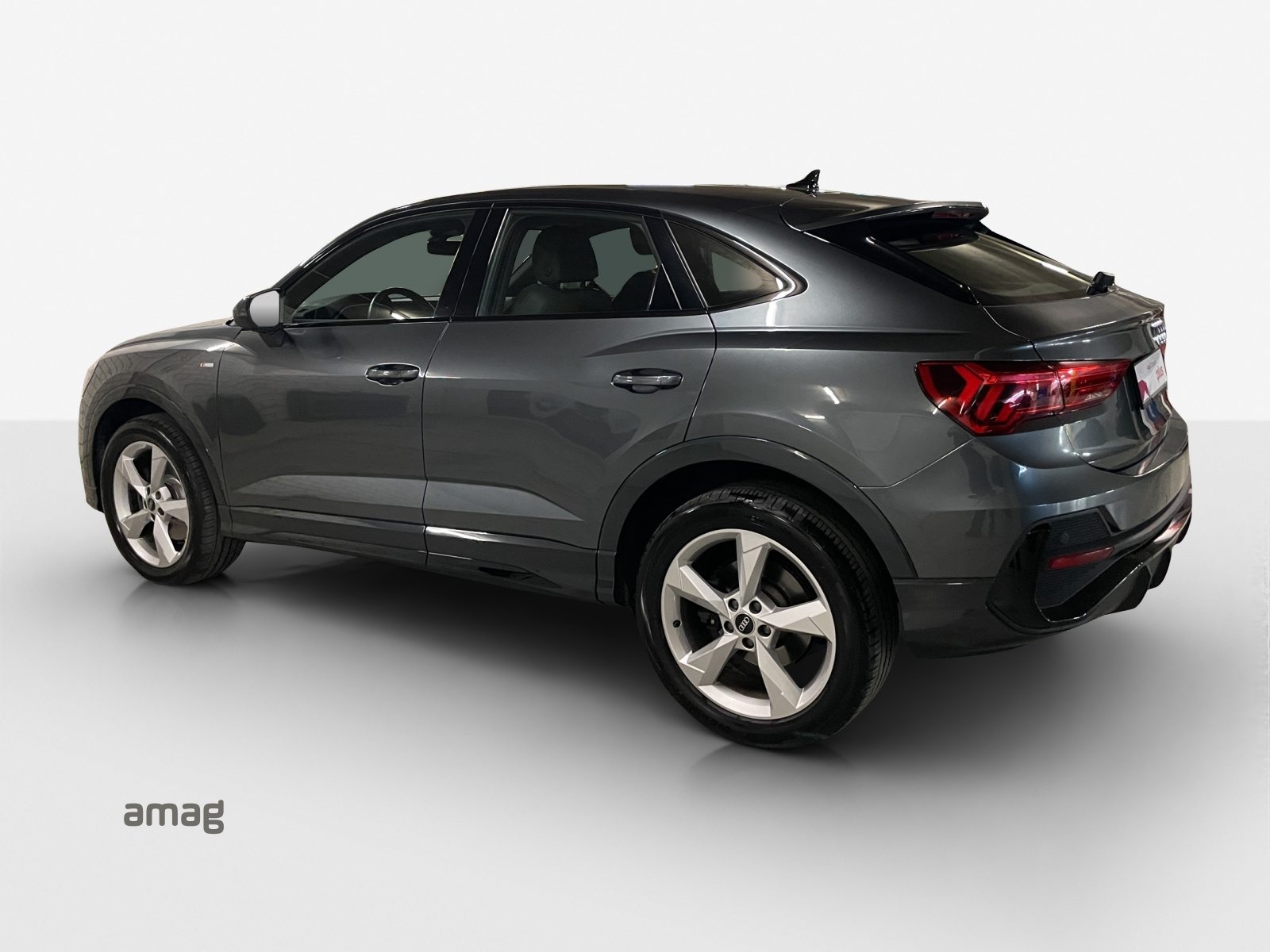 AUDI Q3 Sportback 40 TFSI S line, Benzin, Occasion / Gebraucht, Automatik - 3