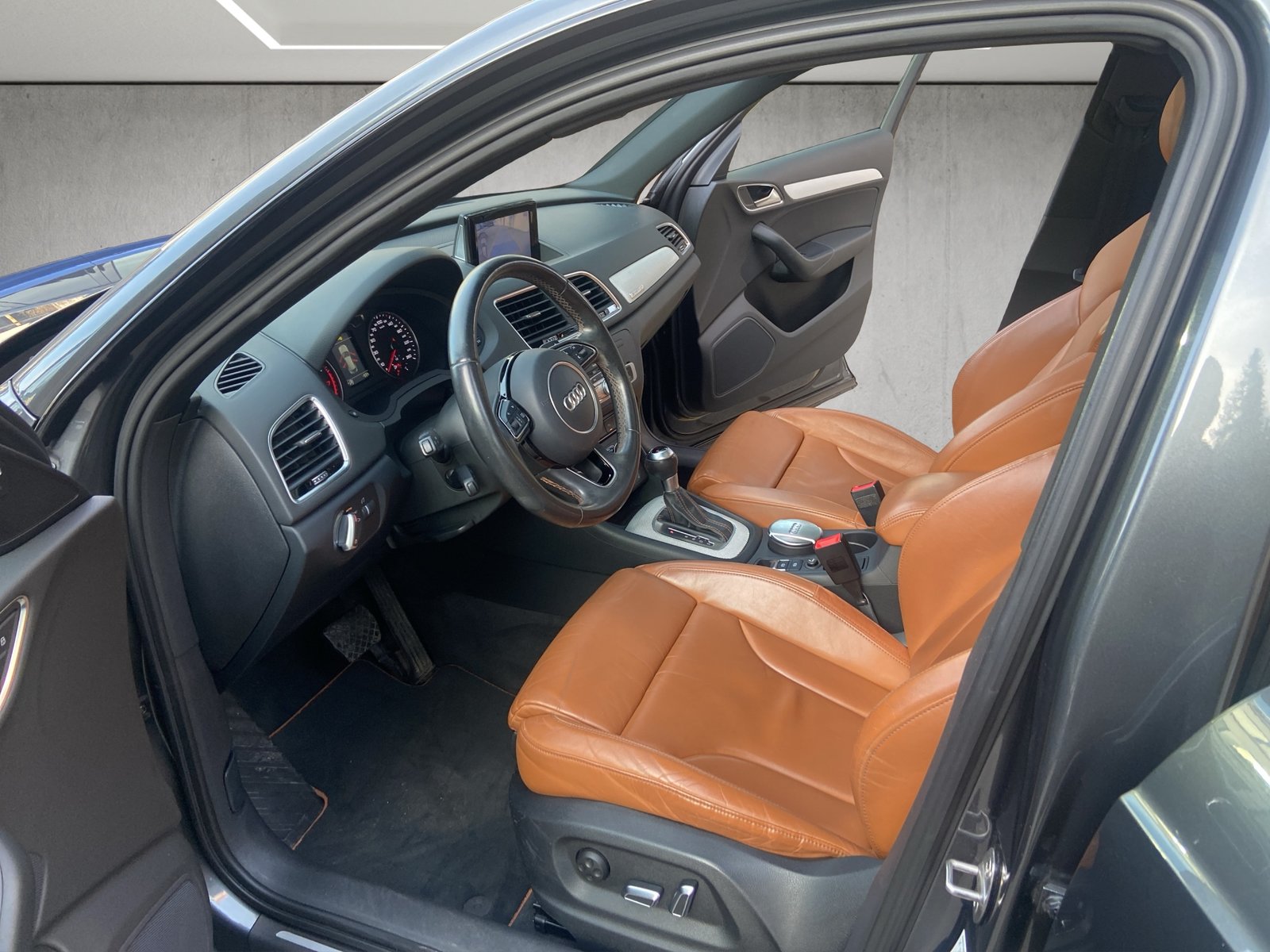 AUDI Q3 2.0 TFSI sport quattro S-tronic, Essence, Occasion / Utilisé, Automatique - 7