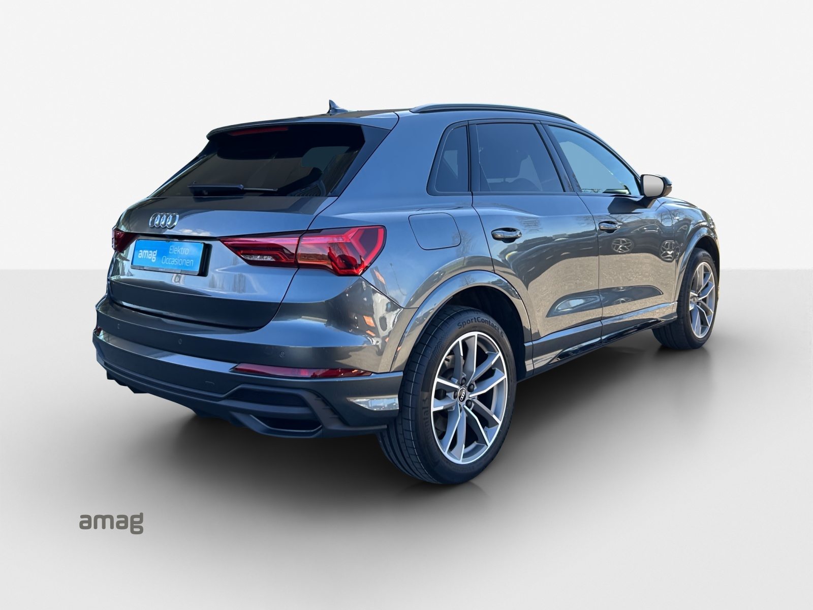 AUDI Q3 45 TFSI e S line Attraction, Voll-Hybrid Benzin/Elektro, Occasion / Gebraucht, Automatik - 6