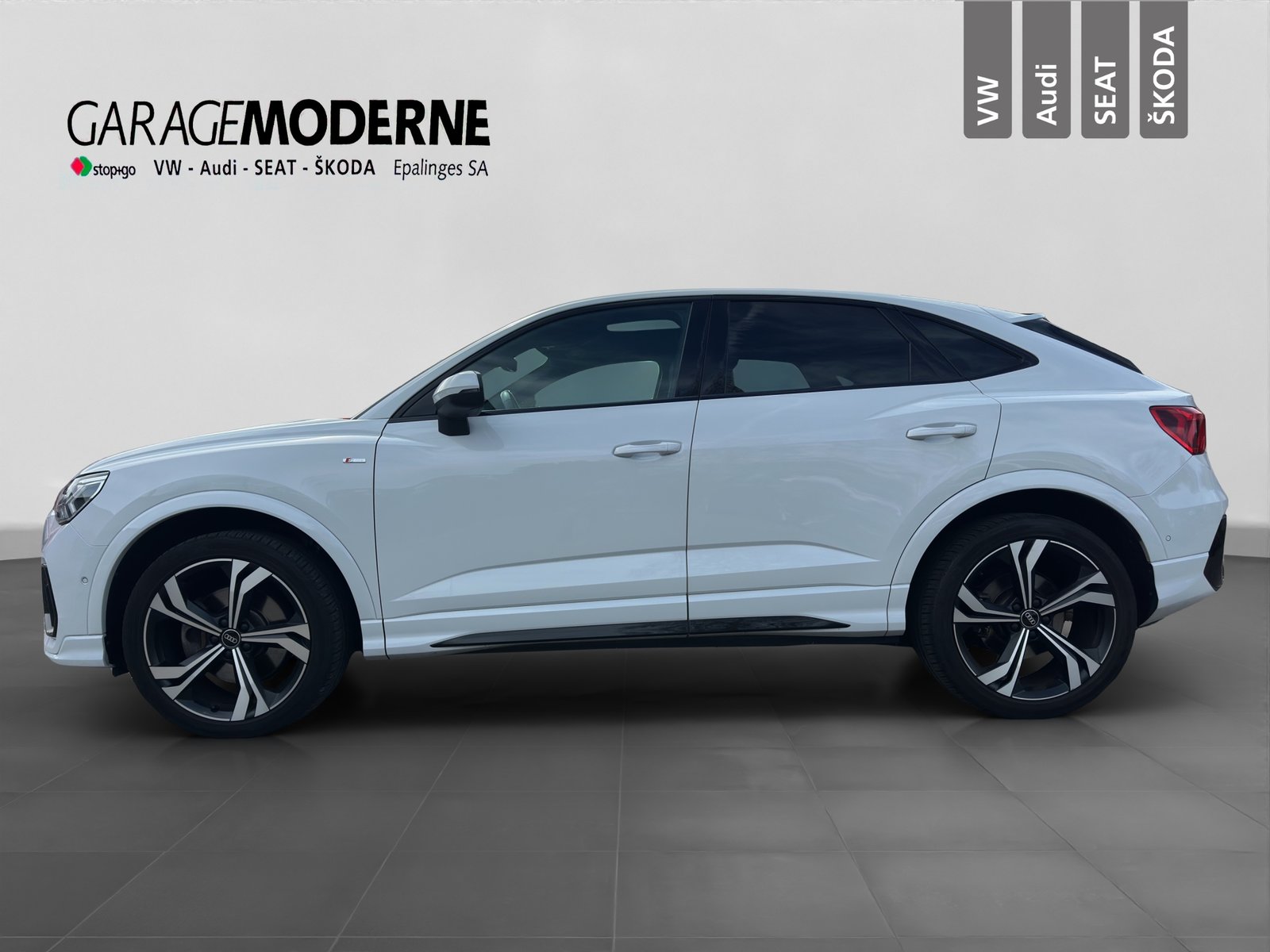 AUDI Q3 Sportback 40 TFSI S line quattro S-tronic, Petrol, Second hand / Used, Automatic - 5