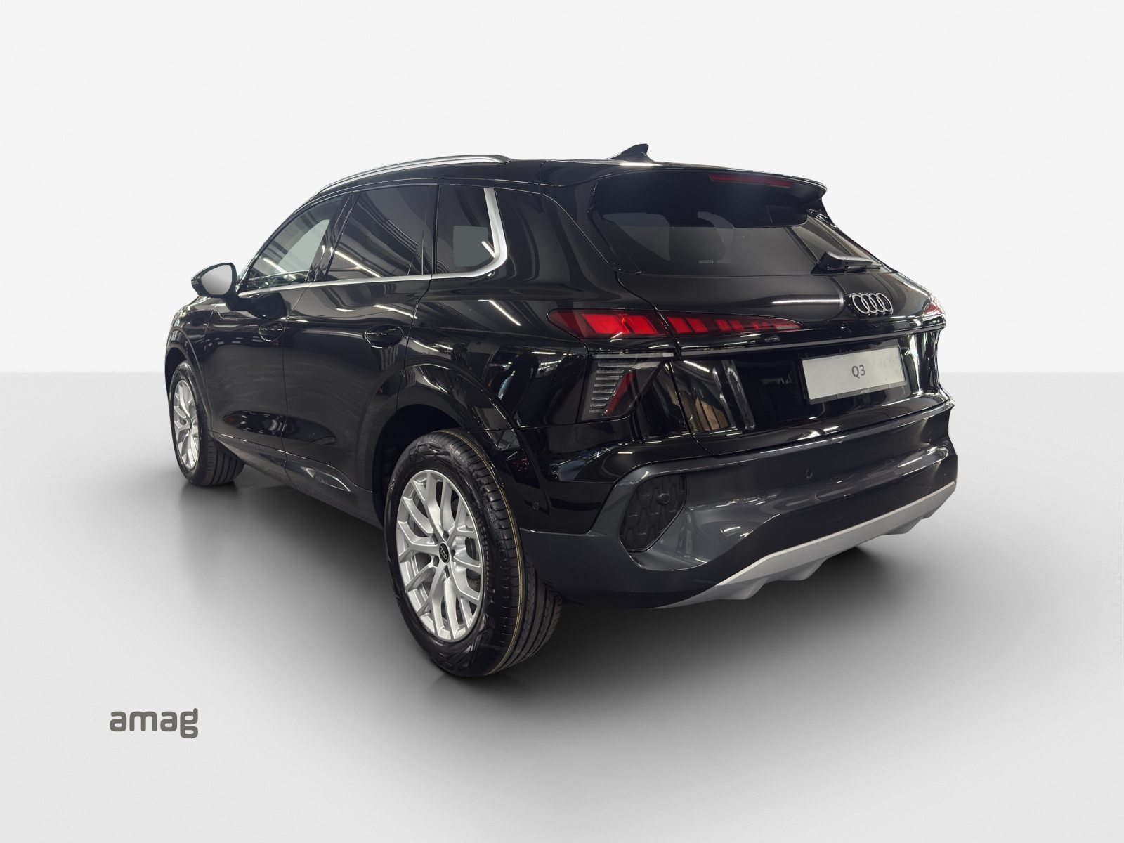 AUDI Q3 SUV TFSI 110 kW, Benzin, Occasion / Gebraucht, Automatik - 3
