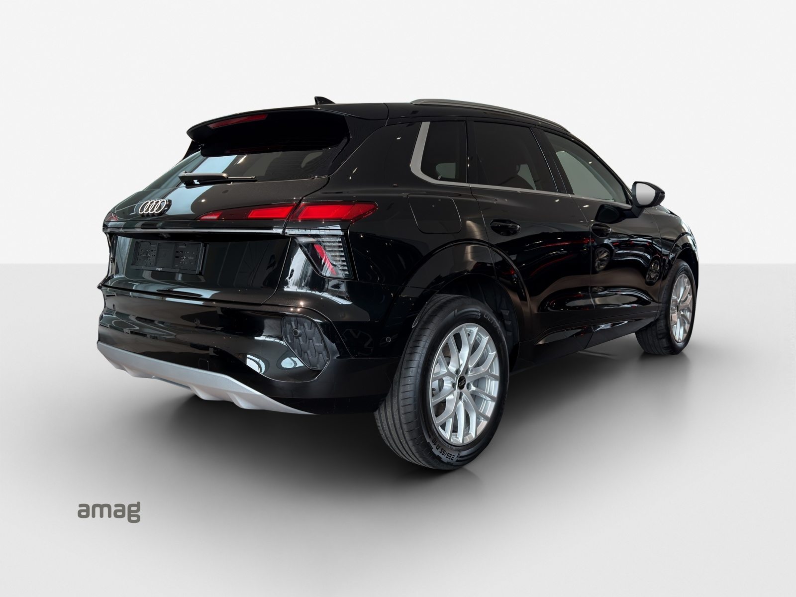 AUDI Q3 SUV TFSI 110 kW, Petrol, Second hand / Used, Automatic - 5
