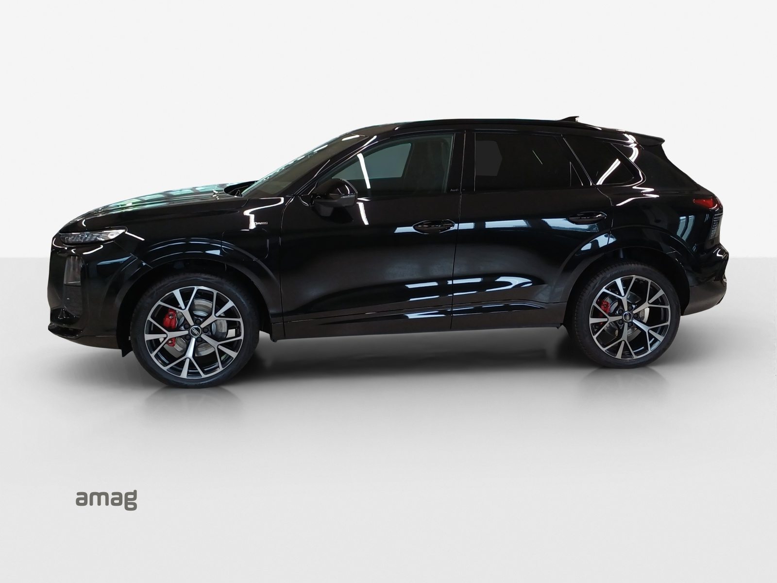 AUDI Q3 SUV e-hybrid 200 kW, Hybride Intégral Essence/Électricité, Occasion / Utilisé, Automatique - 2