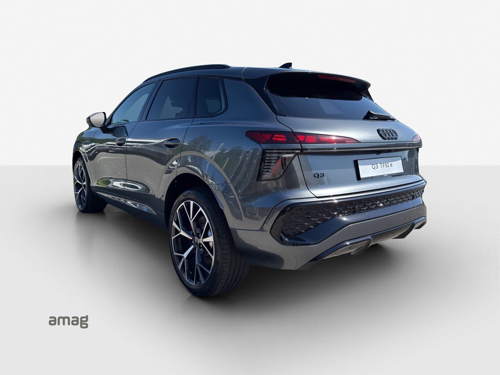 AUDI Q3 SUV e-hybrid 200 kW, Voll-Hybrid Benzin/Elektro, Occasion / Gebraucht, Automatik - 3