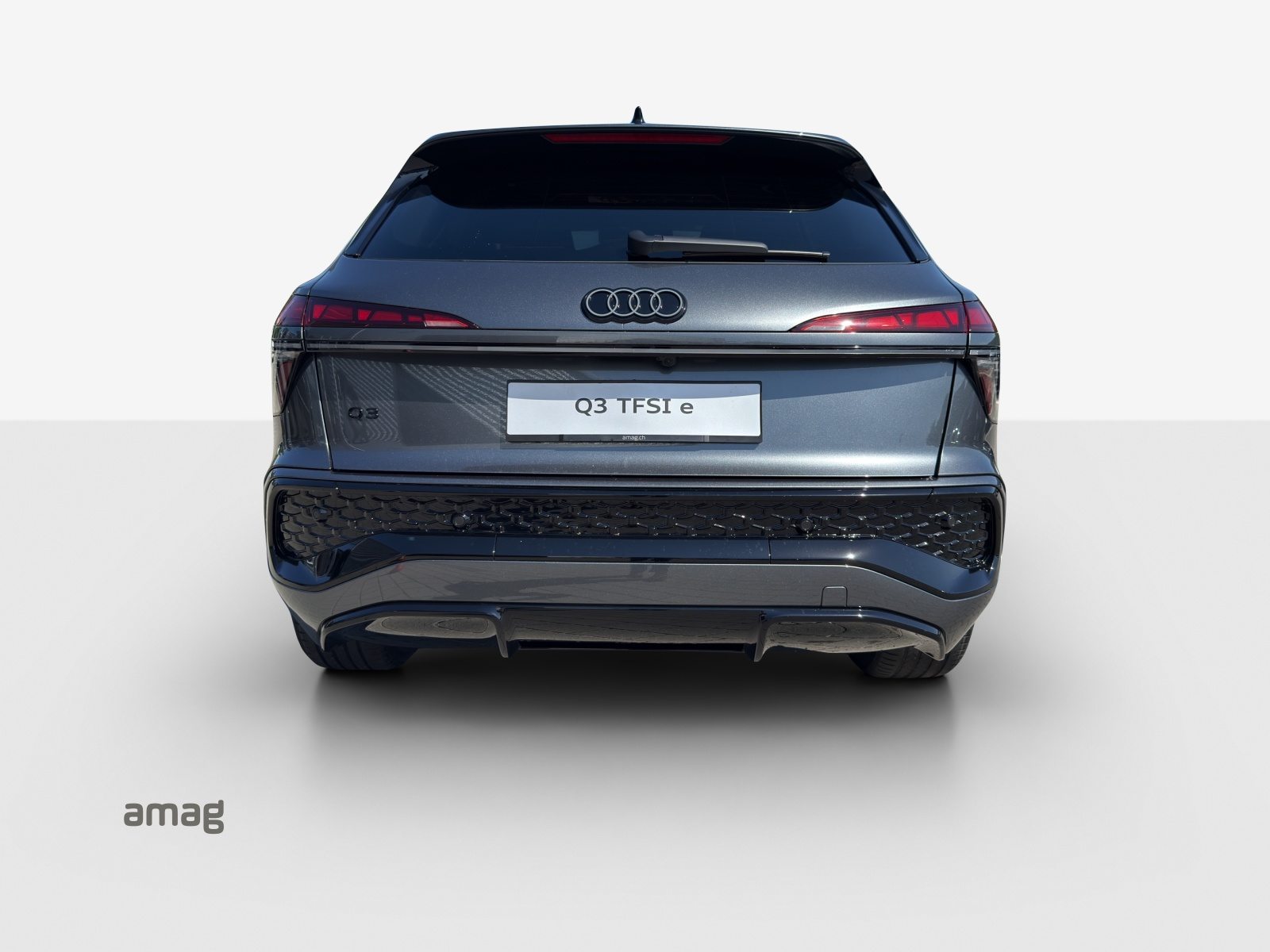 AUDI Q3 SUV e-hybrid 200 kW, Voll-Hybrid Benzin/Elektro, Occasion / Gebraucht, Automatik - 4
