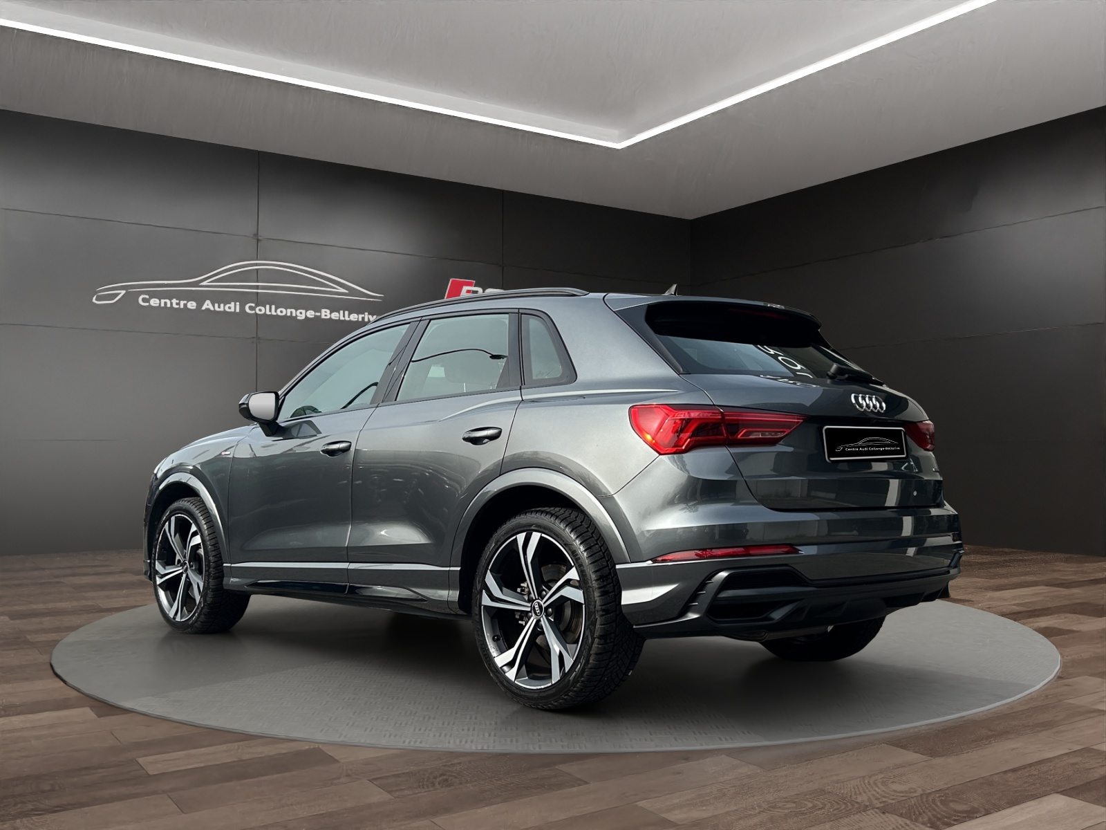 AUDI Q3 40 TDI S line Attraction, Diesel, Occasion / Utilisé, Automatique - 4