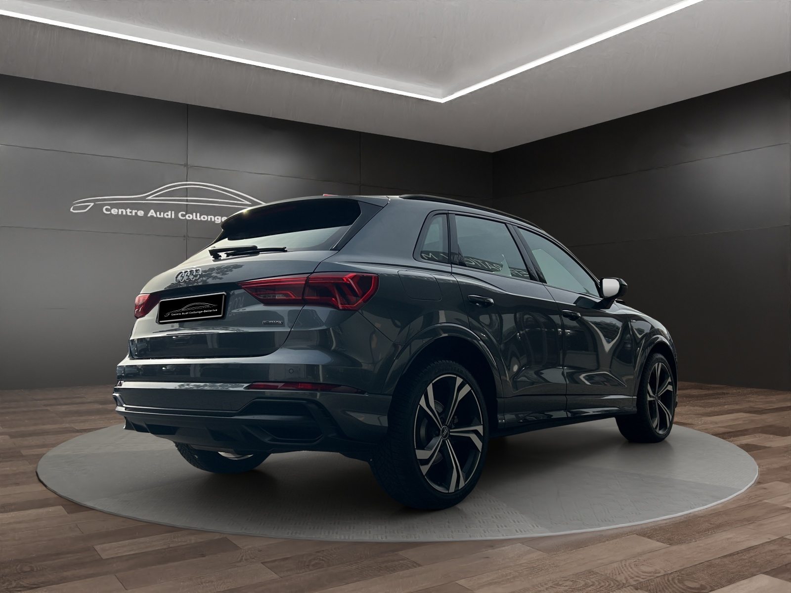 AUDI Q3 40 TDI S line Attraction, Diesel, Occasion / Utilisé, Automatique - 6