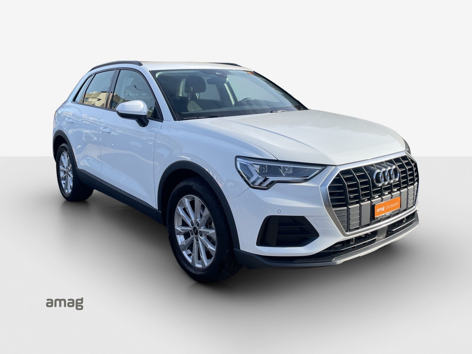 AUDI Q3 35 TFSI Attraction, Benzin, Occasion / Gebraucht, Automatik - 6