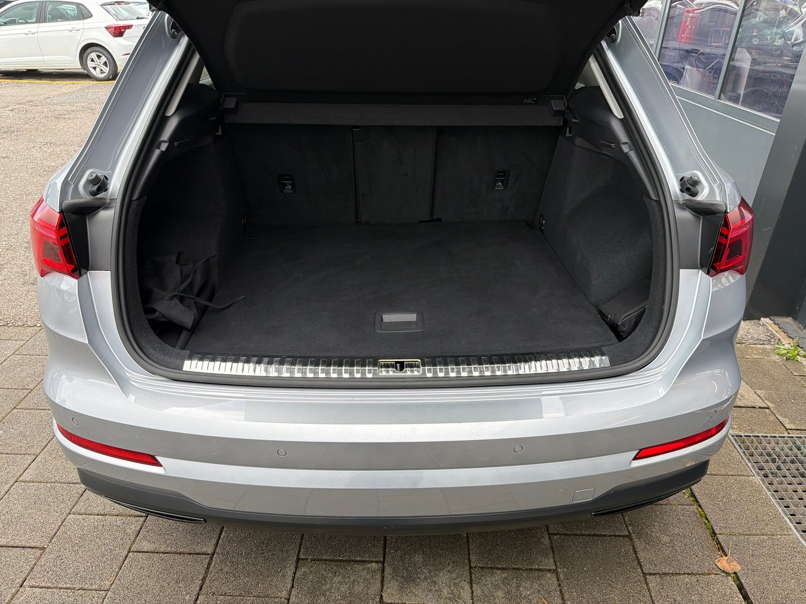 AUDI Q3 40 TFSI S-Line advanced quattro S-tronic, Essence, Occasion / Utilisé, Automatique - 6