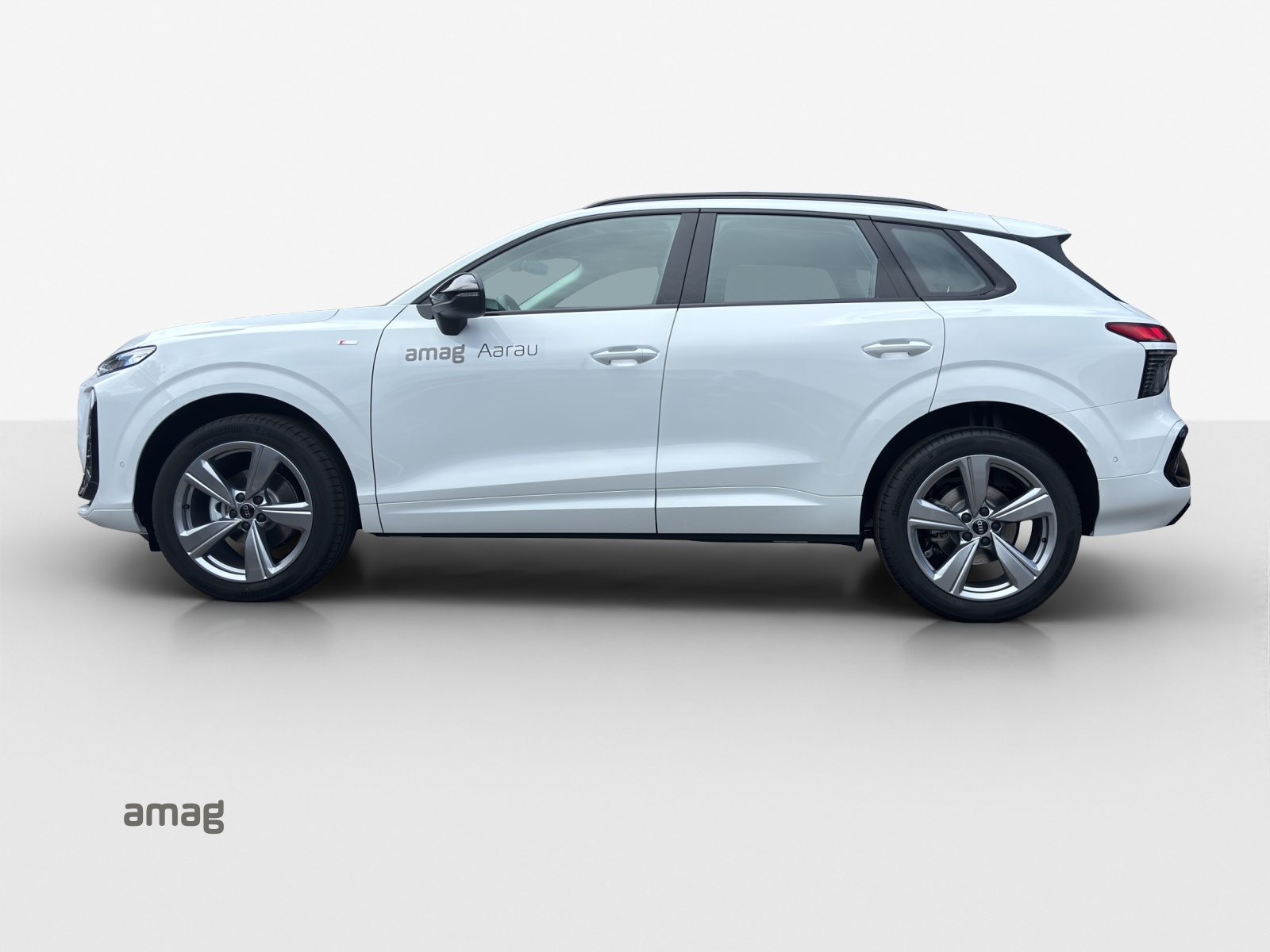 AUDI Q3 SUV TFSI 110 kW, Benzin, Occasion / Gebraucht, Automatik - 2