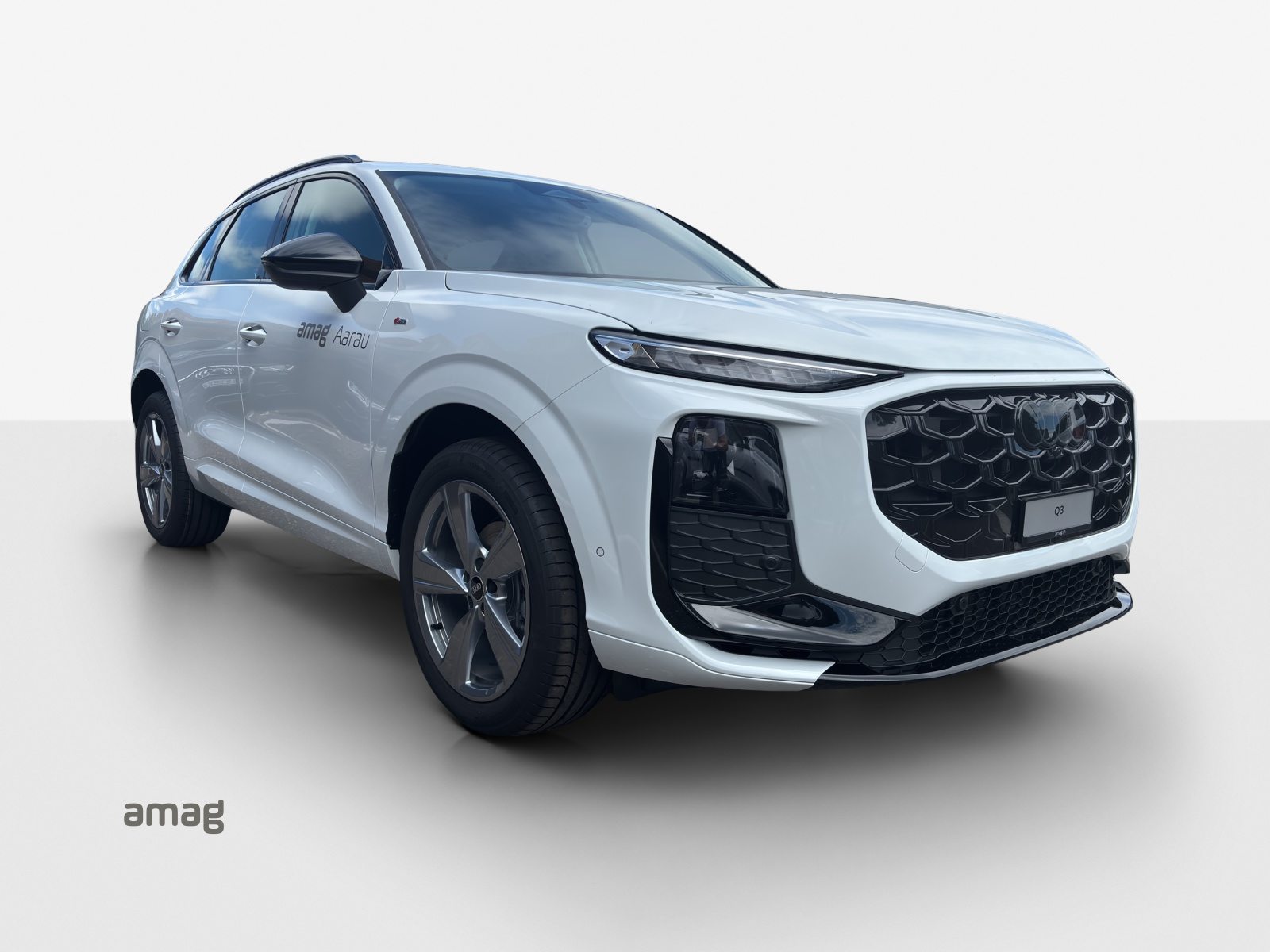 AUDI Q3 SUV TFSI 110 kW, Benzin, Occasion / Gebraucht, Automatik - 6