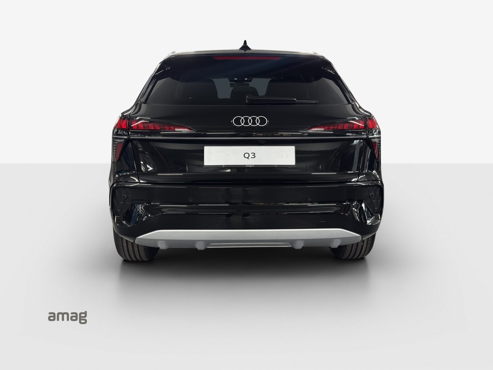 AUDI Q3 SUV TFSI 110 kW, Essence, Occasion / Utilisé, Automatique - 4