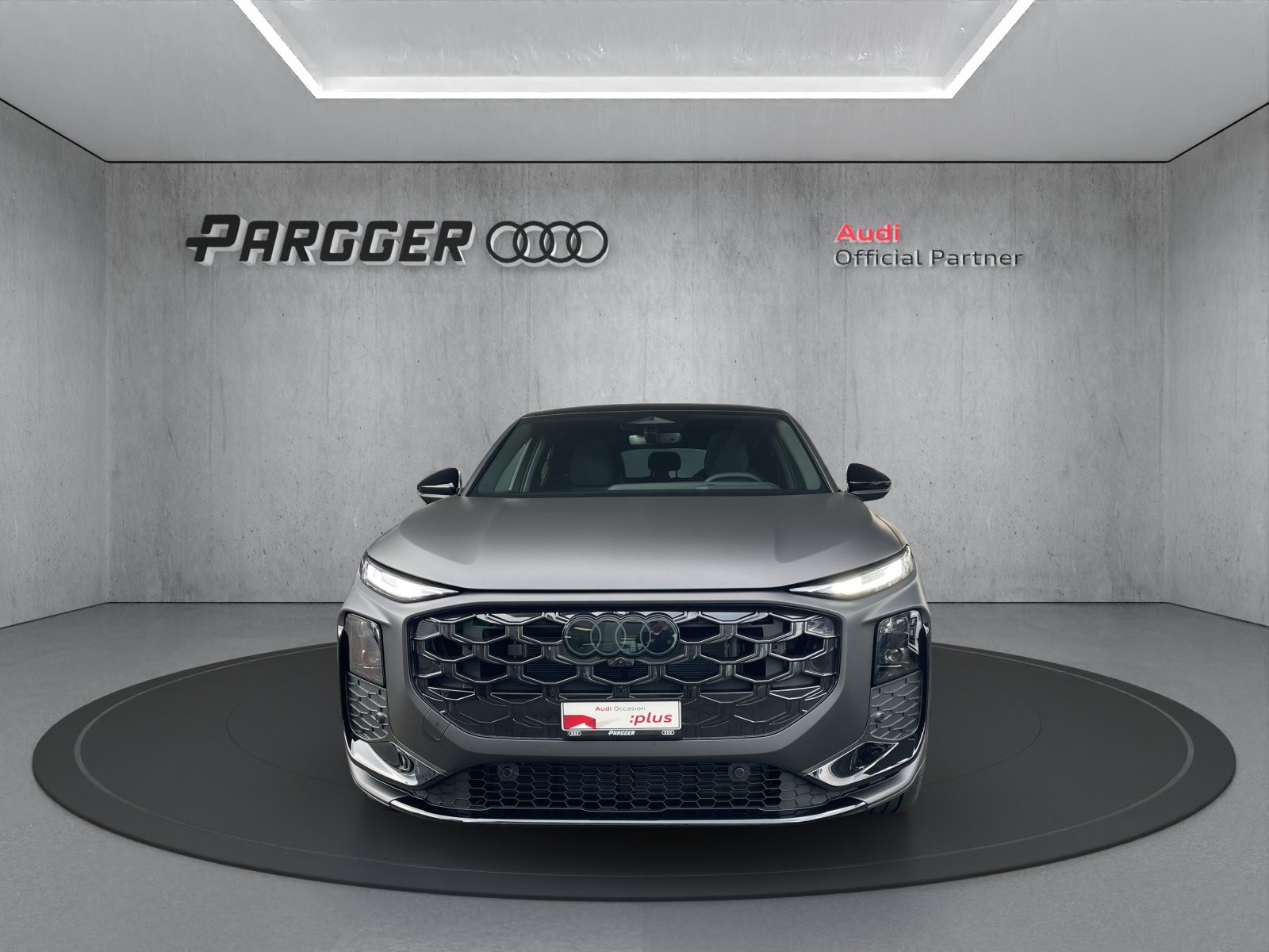 AUDI Q3 SB TFSI 195 kW, Benzin, Occasion / Gebraucht, Automatik - 2
