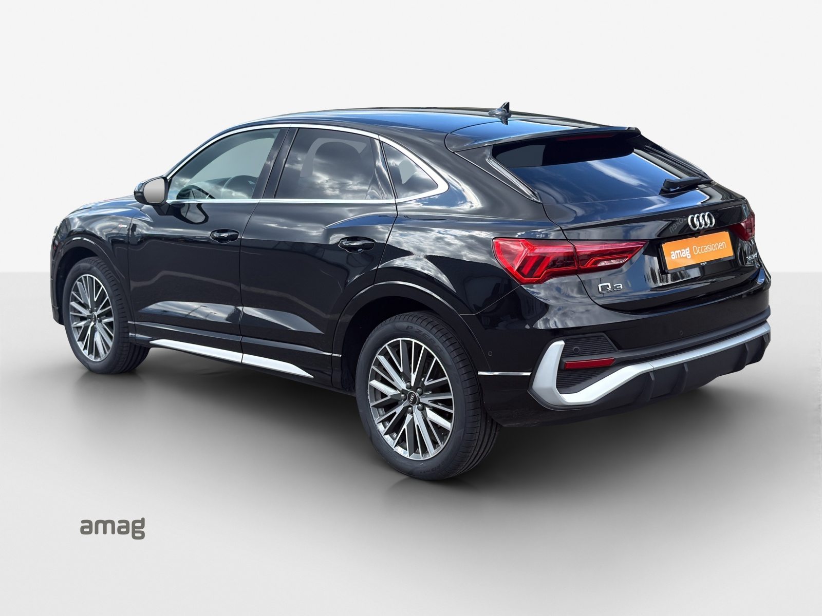 AUDI Q3 Sportback 35 TFSI S line Attraction, Benzin, Occasion / Gebraucht, Automatik - 3