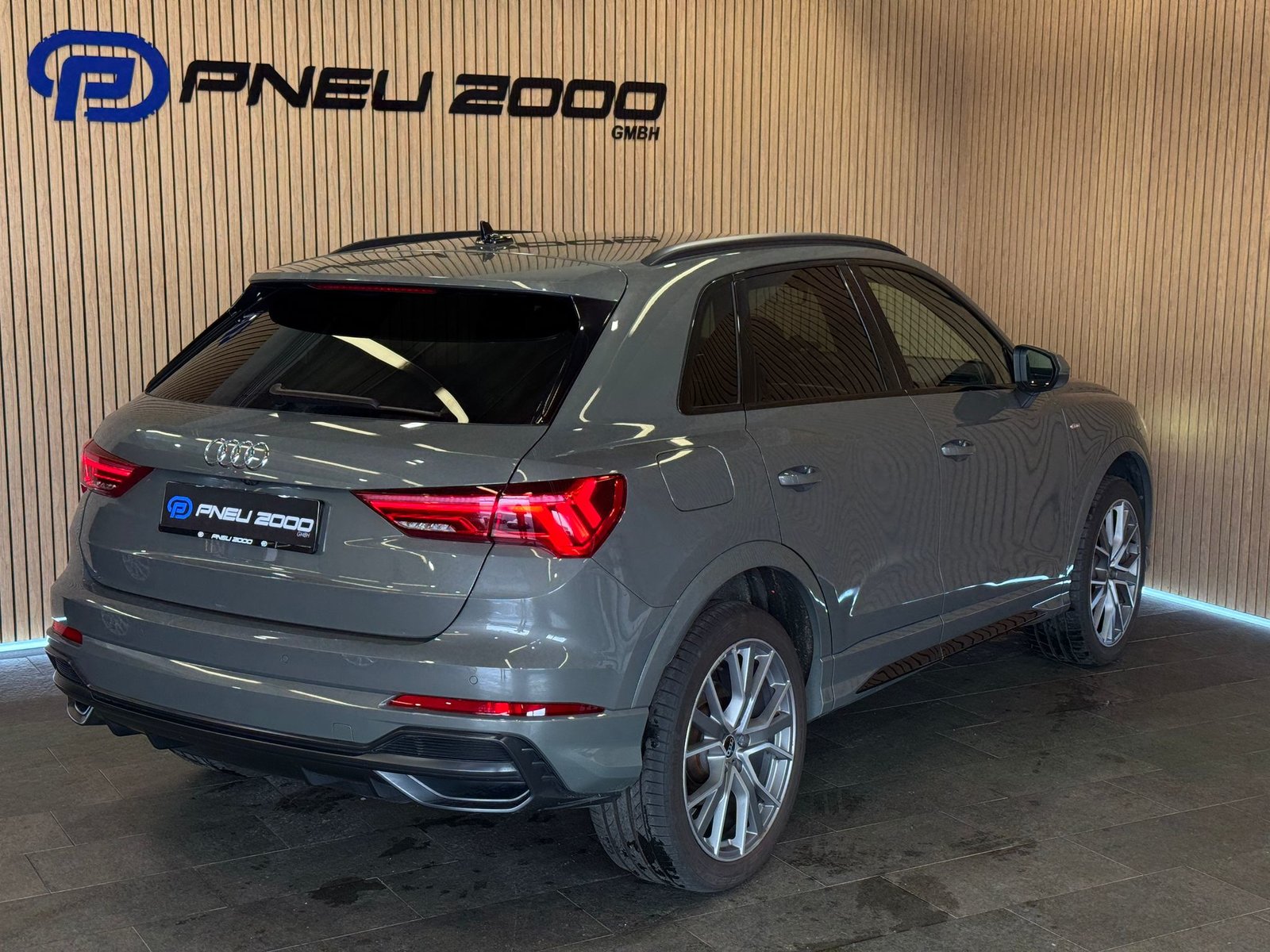 AUDI Q3 45 TFSI e S line Attraction S-tronic, Plug-in-Hybrid Benzin/Elektro, Occasion / Gebraucht, Automatik - 6