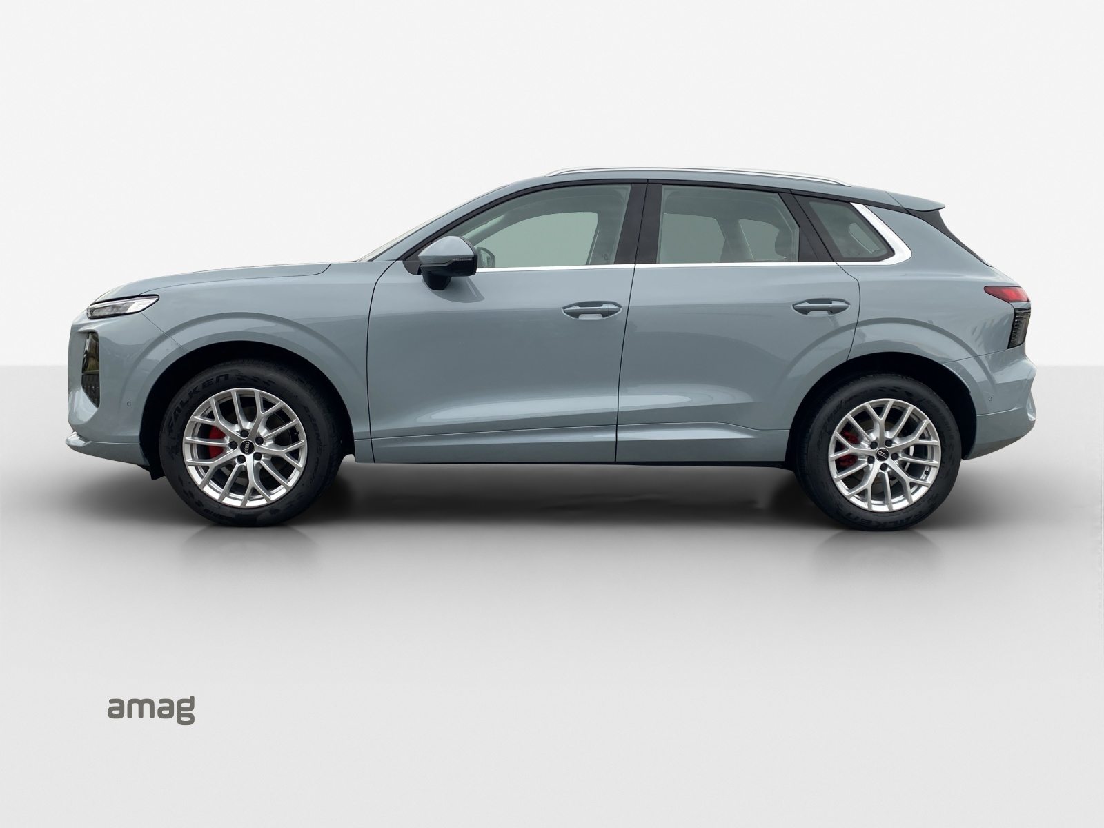 AUDI Q3 SUV TFSI 110 kW, Benzin, Occasion / Gebraucht, Automatik - 2