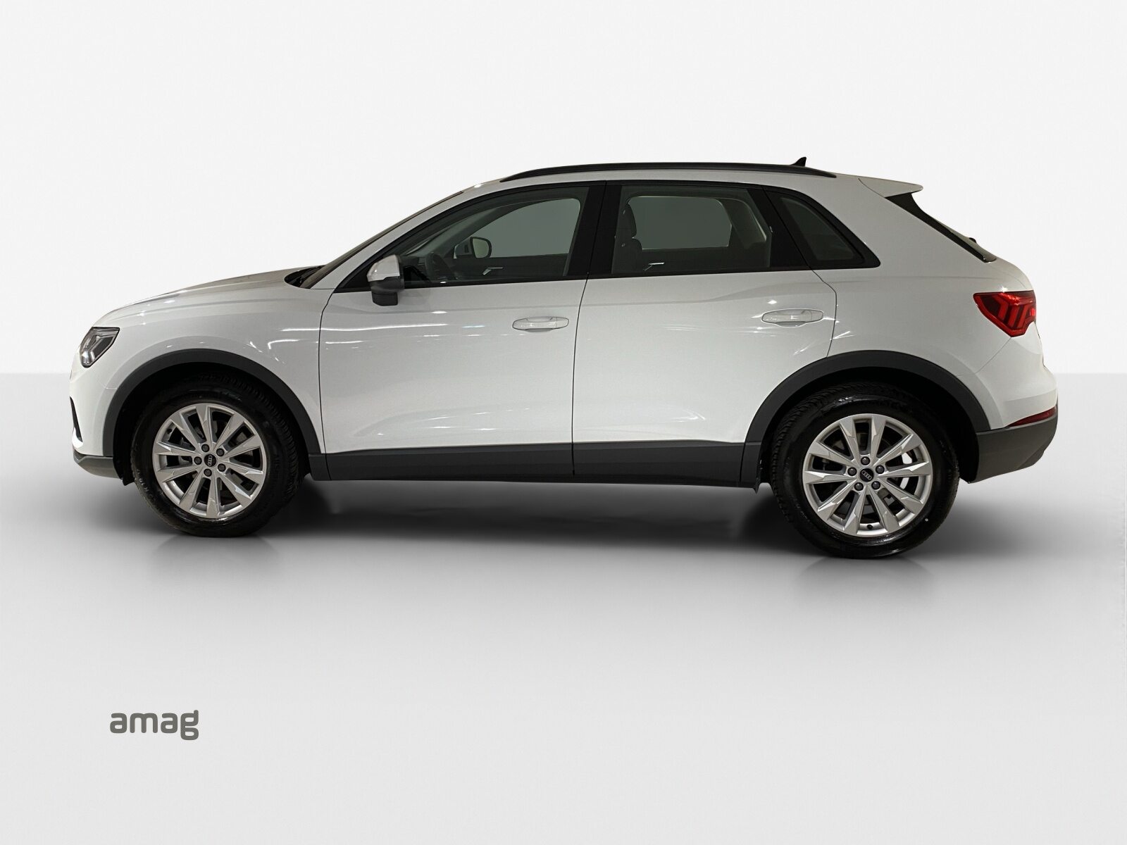 AUDI Q3 40 TDI S line, Diesel, Occasion / Utilisé, Automatique - 2