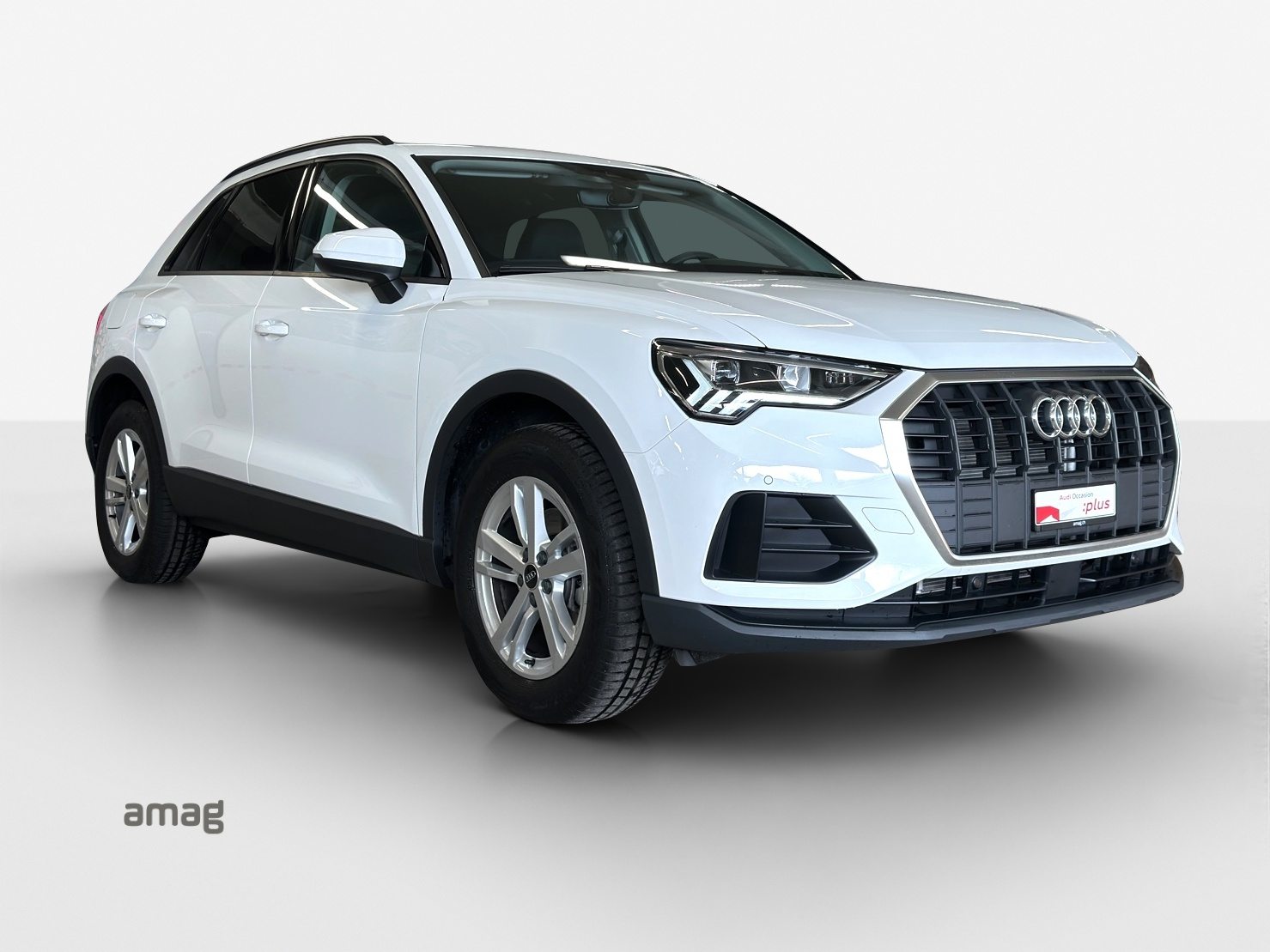 AUDI Q3 35 TFSI Attraction, Petrol, Second hand / Used, Automatic - 6