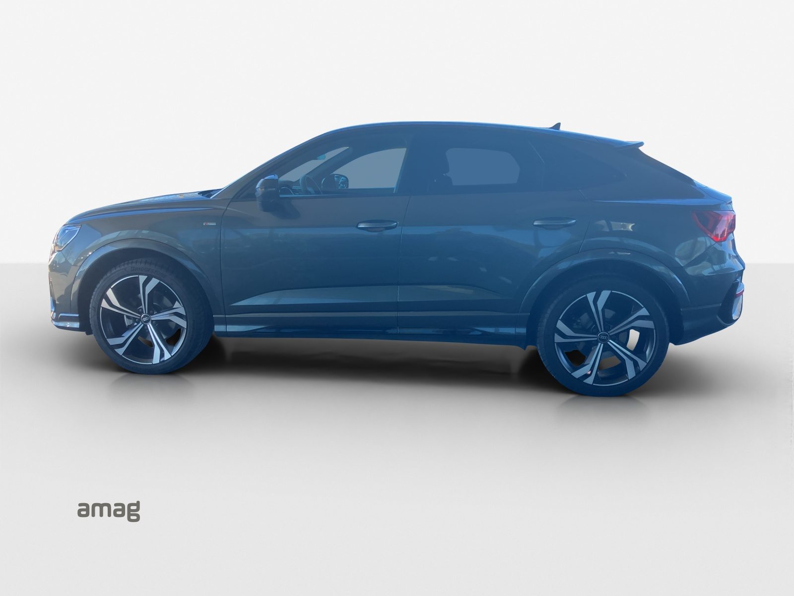 AUDI Q3 Sportback 35 TFSI S line Attraction, Petrol, Second hand / Used, Automatic - 2