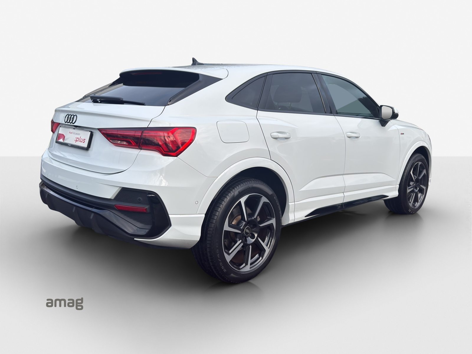 AUDI Q3 Sportback 45 TFSI e S line Attraction, Full-Hybrid Petrol/Electric, Second hand / Used, Automatic - 5