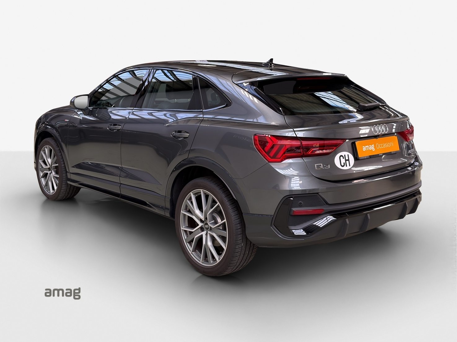 AUDI Q3 Sportback 40 TFSI S line, Benzin, Occasion / Gebraucht, Automatik - 3