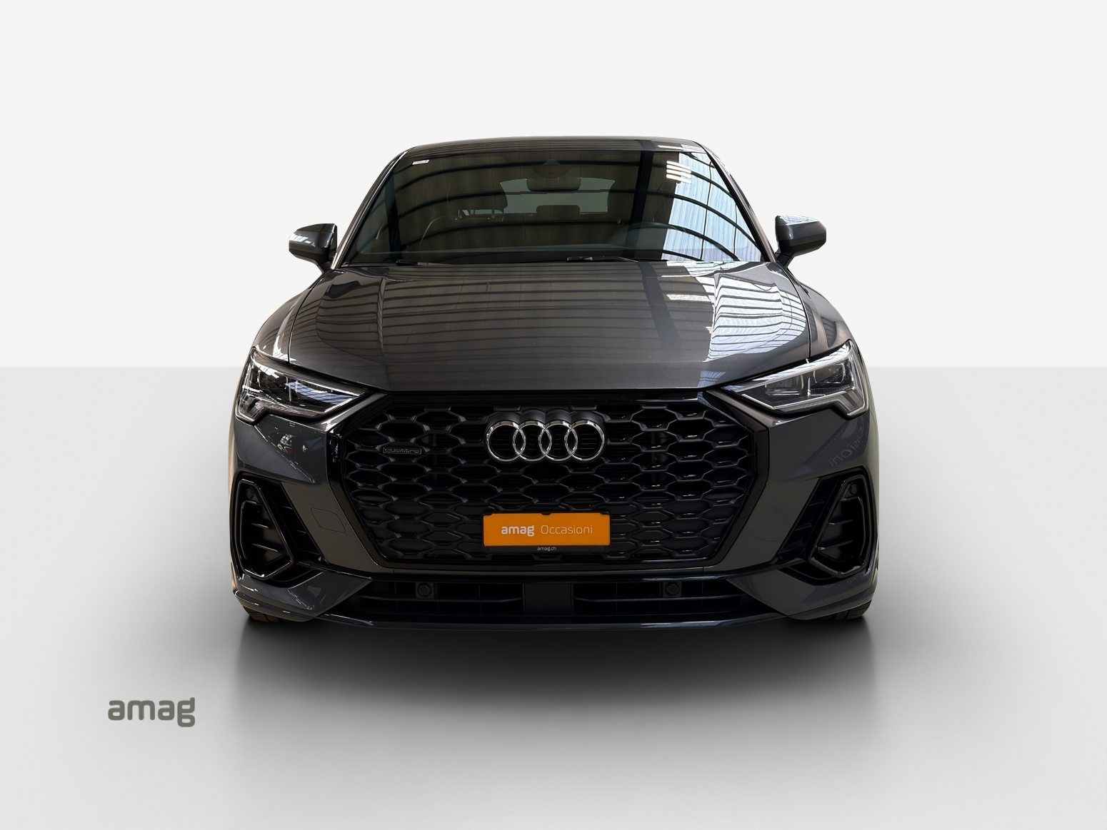 AUDI Q3 Sportback 40 TFSI S line, Benzin, Occasion / Gebraucht, Automatik - 7