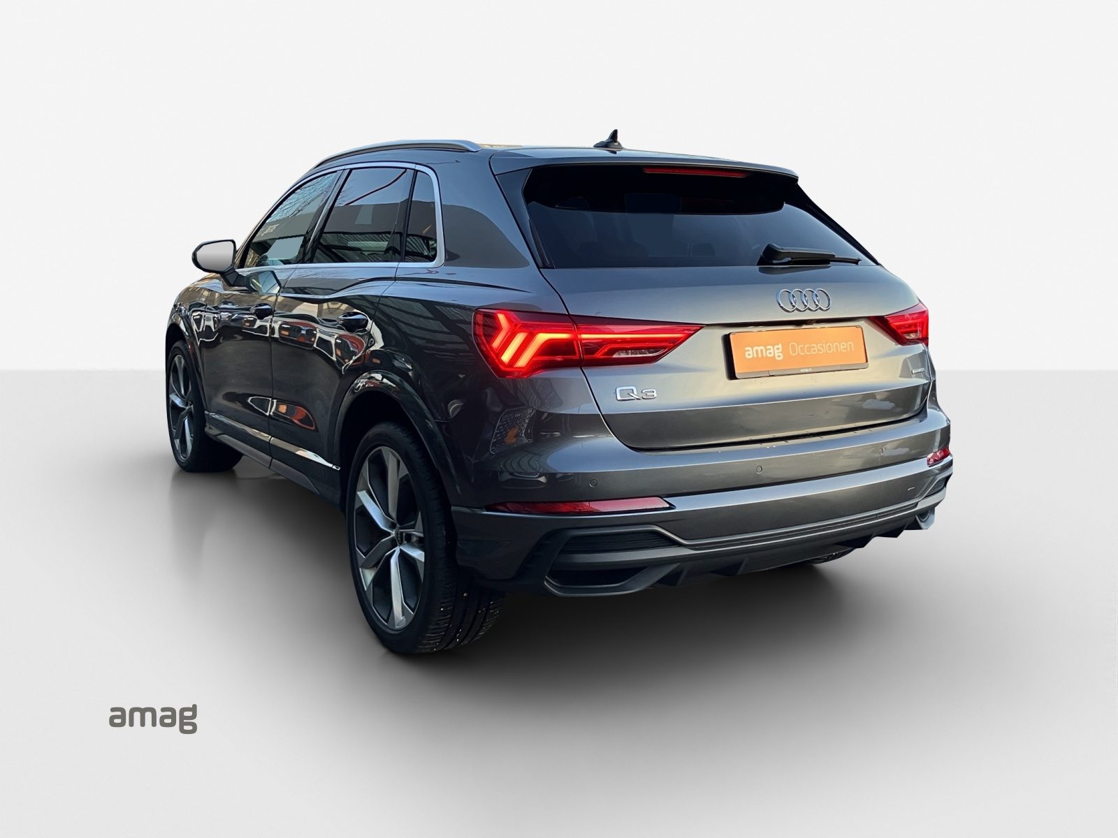 AUDI Q3 35 TDI S line Attraction, Diesel, Occasion / Gebraucht, Automatik - 3