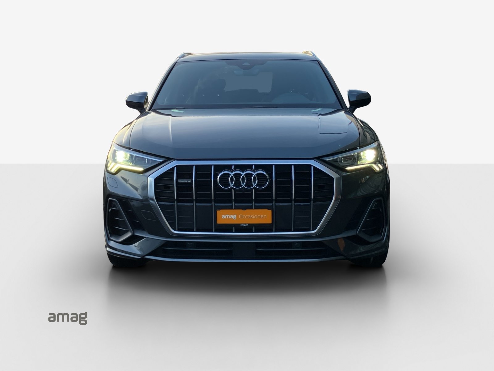 AUDI Q3 35 TDI S line Attraction, Diesel, Occasion / Gebraucht, Automatik - 7