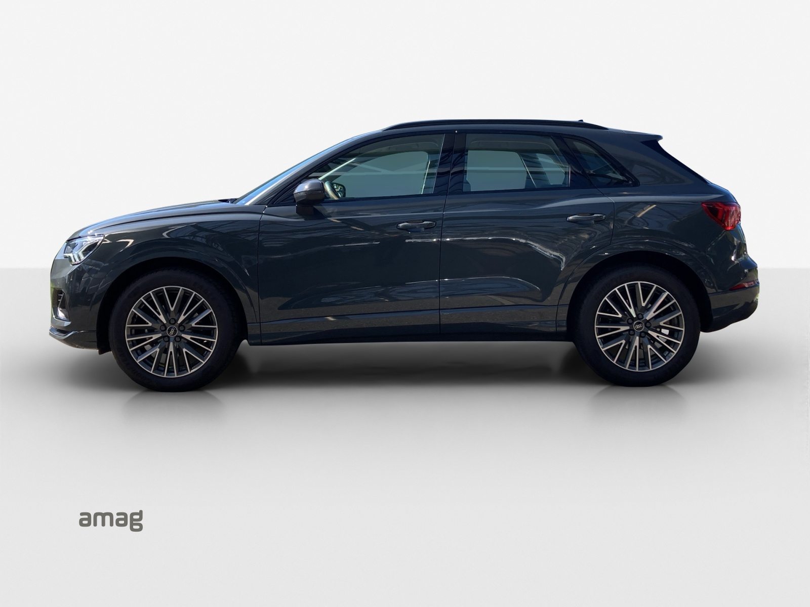 AUDI Q3 35 TFSI advanced Attraction, Benzin, Occasion / Gebraucht, Automatik - 2