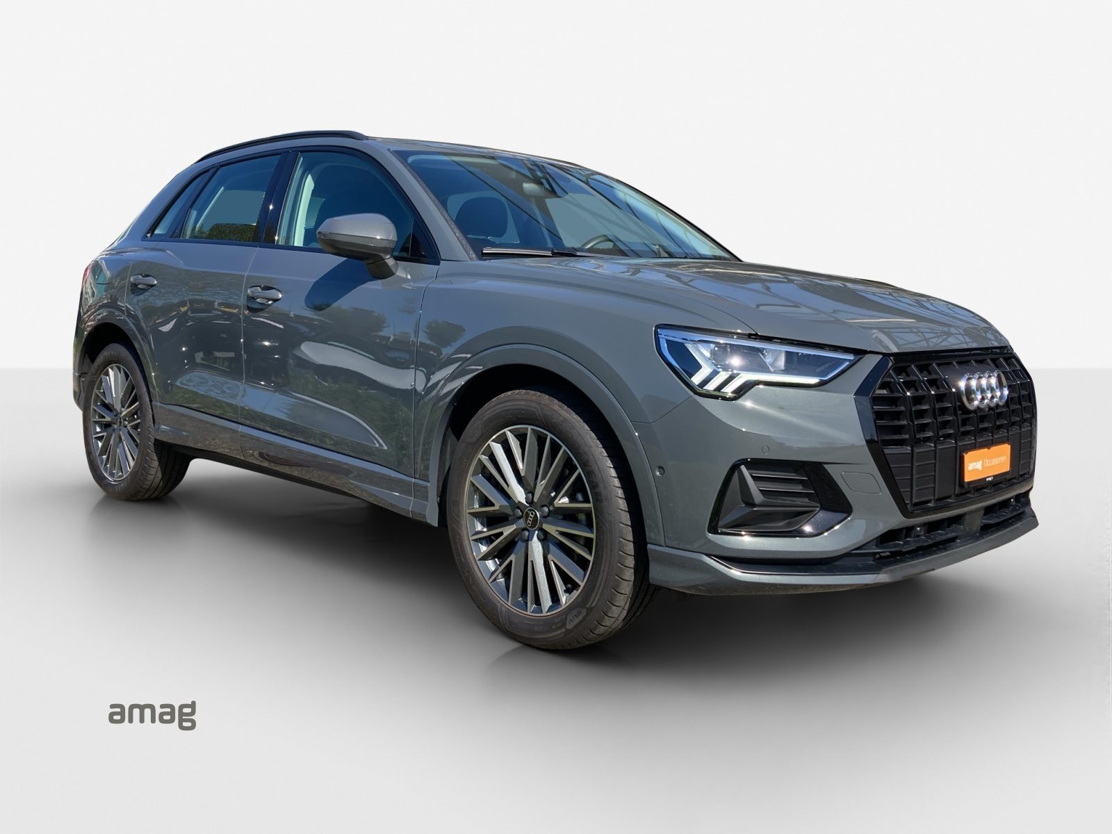 AUDI Q3 35 TFSI advanced Attraction, Benzin, Occasion / Gebraucht, Automatik - 6