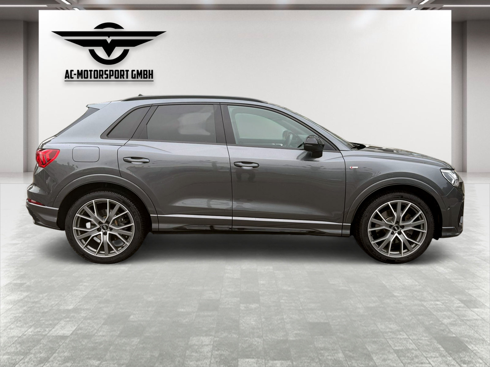 AUDI Q3 45 TFSI S line quattro S-tronic, Benzin, Occasion / Gebraucht, Automatik - 7