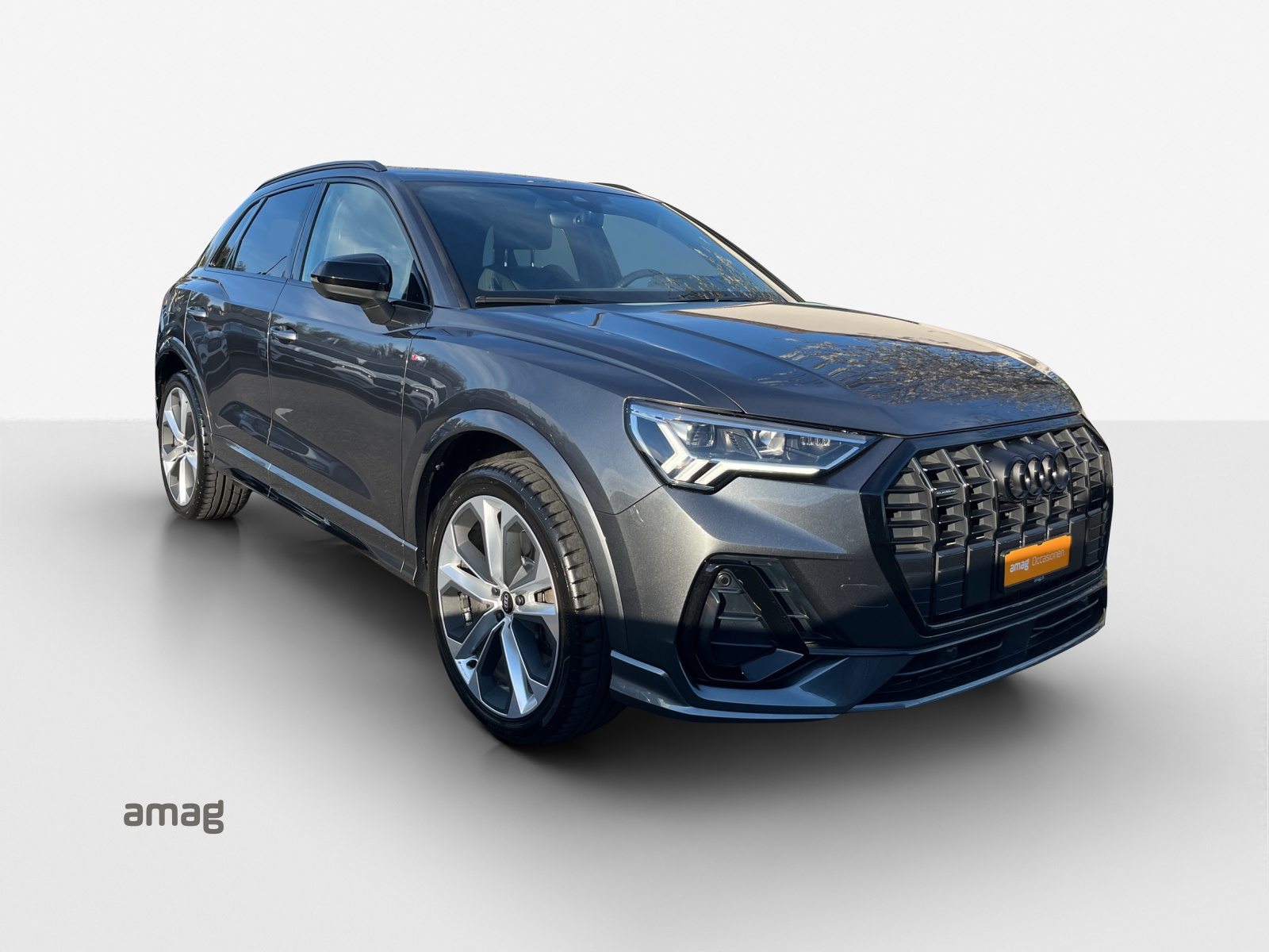 AUDI Q3 40 TFSI S line, Essence, Occasion / Utilisé, Automatique - 6