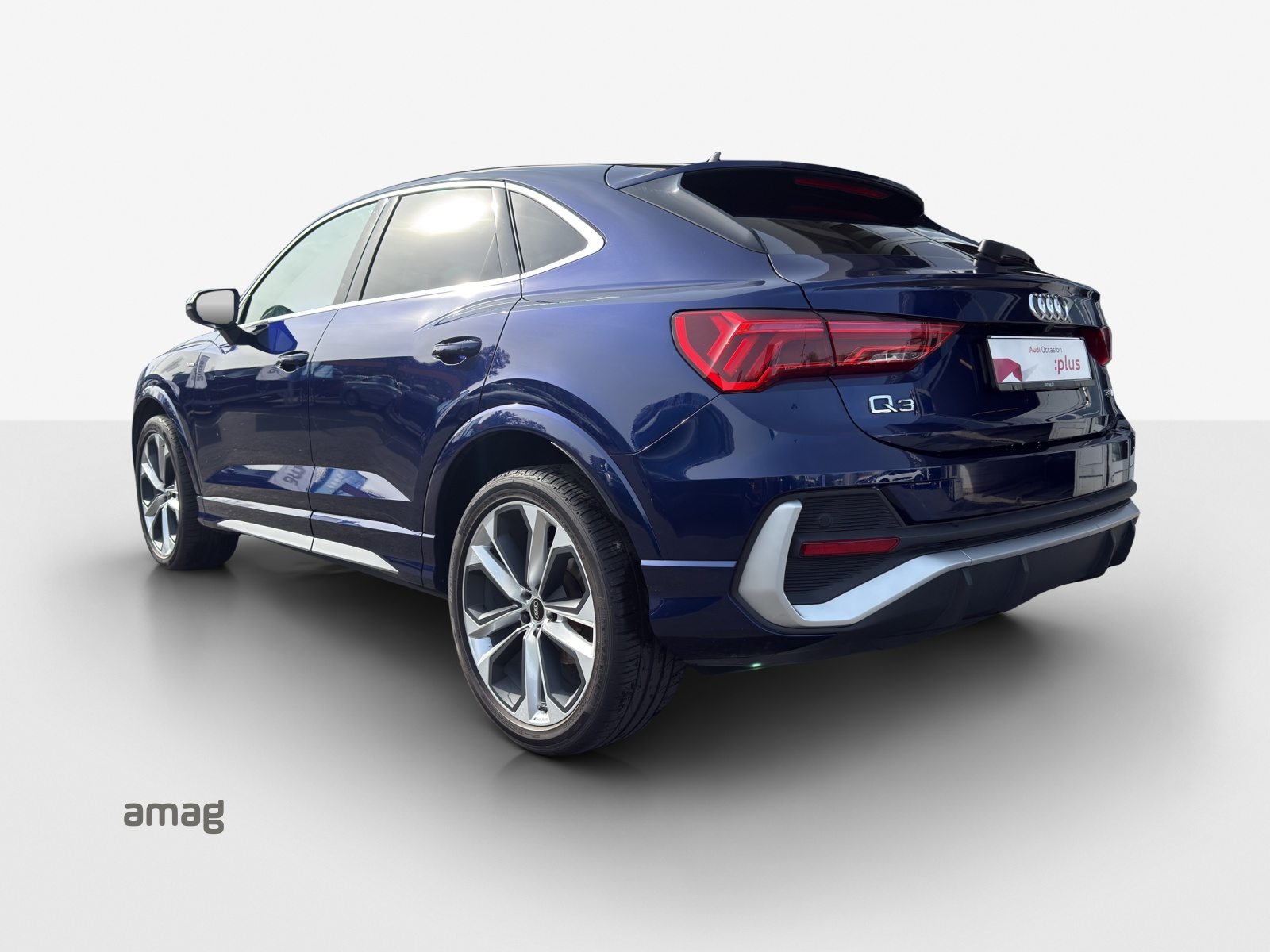 AUDI Q3 Sportback 35 TFSI S line Attraction, Benzin, Occasion / Gebraucht, Automatik - 3