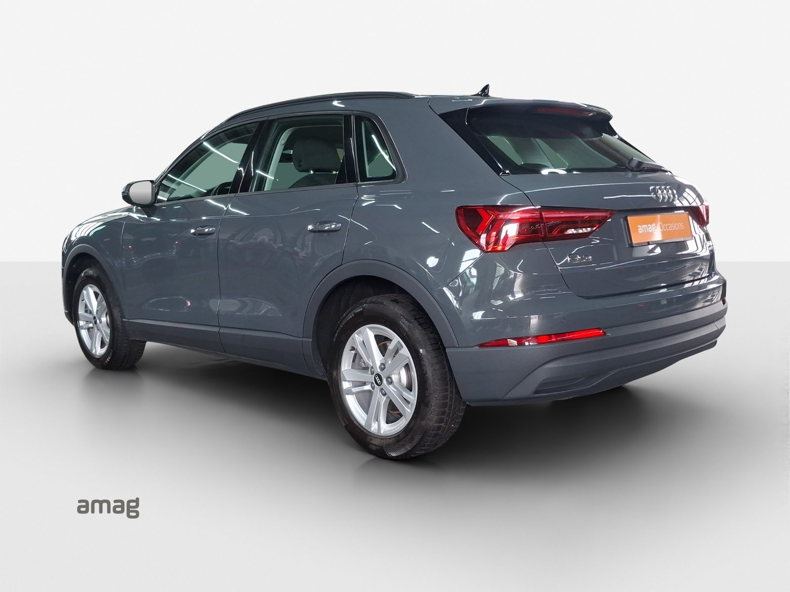 AUDI Q3 40 TDI Attraction, Diesel, Occasion / Utilisé, Automatique - 3