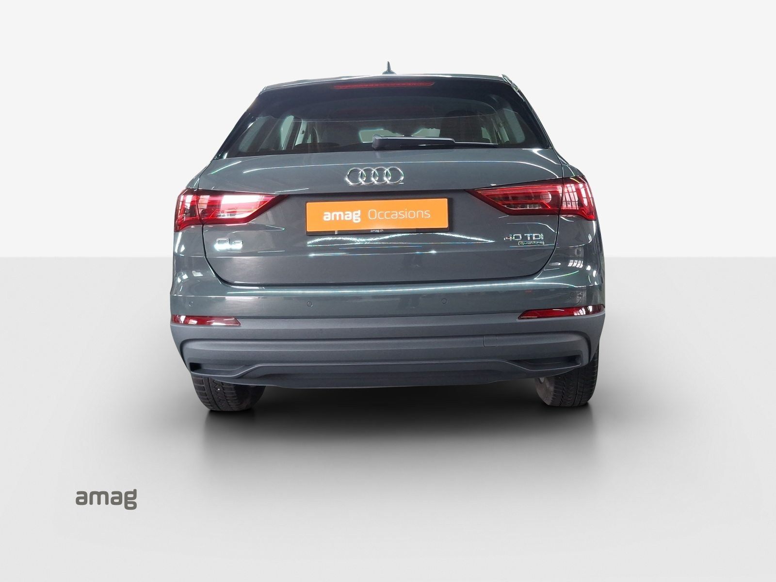 AUDI Q3 40 TDI Attraction, Diesel, Occasion / Utilisé, Automatique - 4