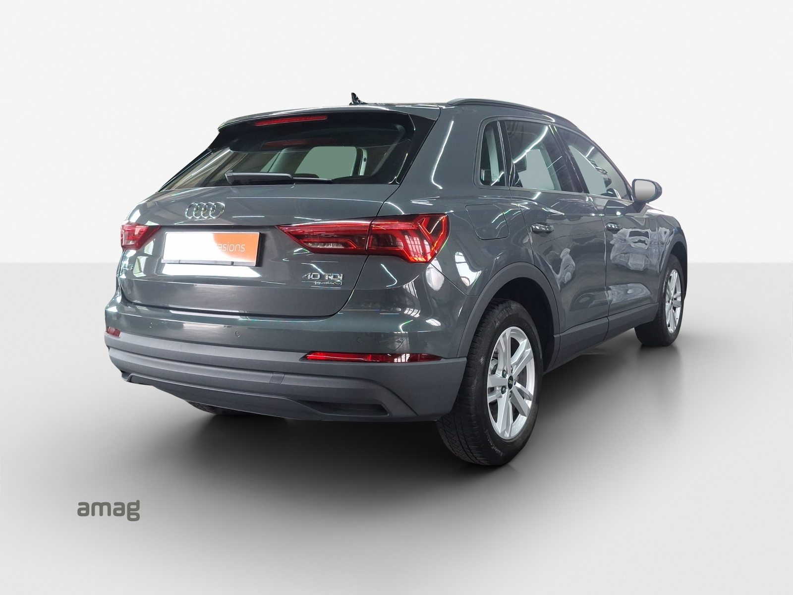 AUDI Q3 40 TDI Attraction, Diesel, Occasion / Utilisé, Automatique - 5