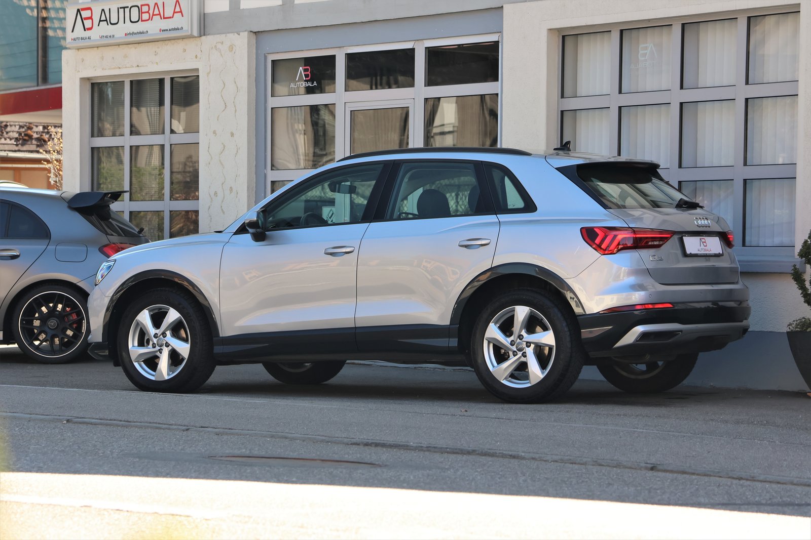 AUDI Q3 35 TDI advanced S-tronic, Diesel, Occasion / Gebraucht, Automatik - 4